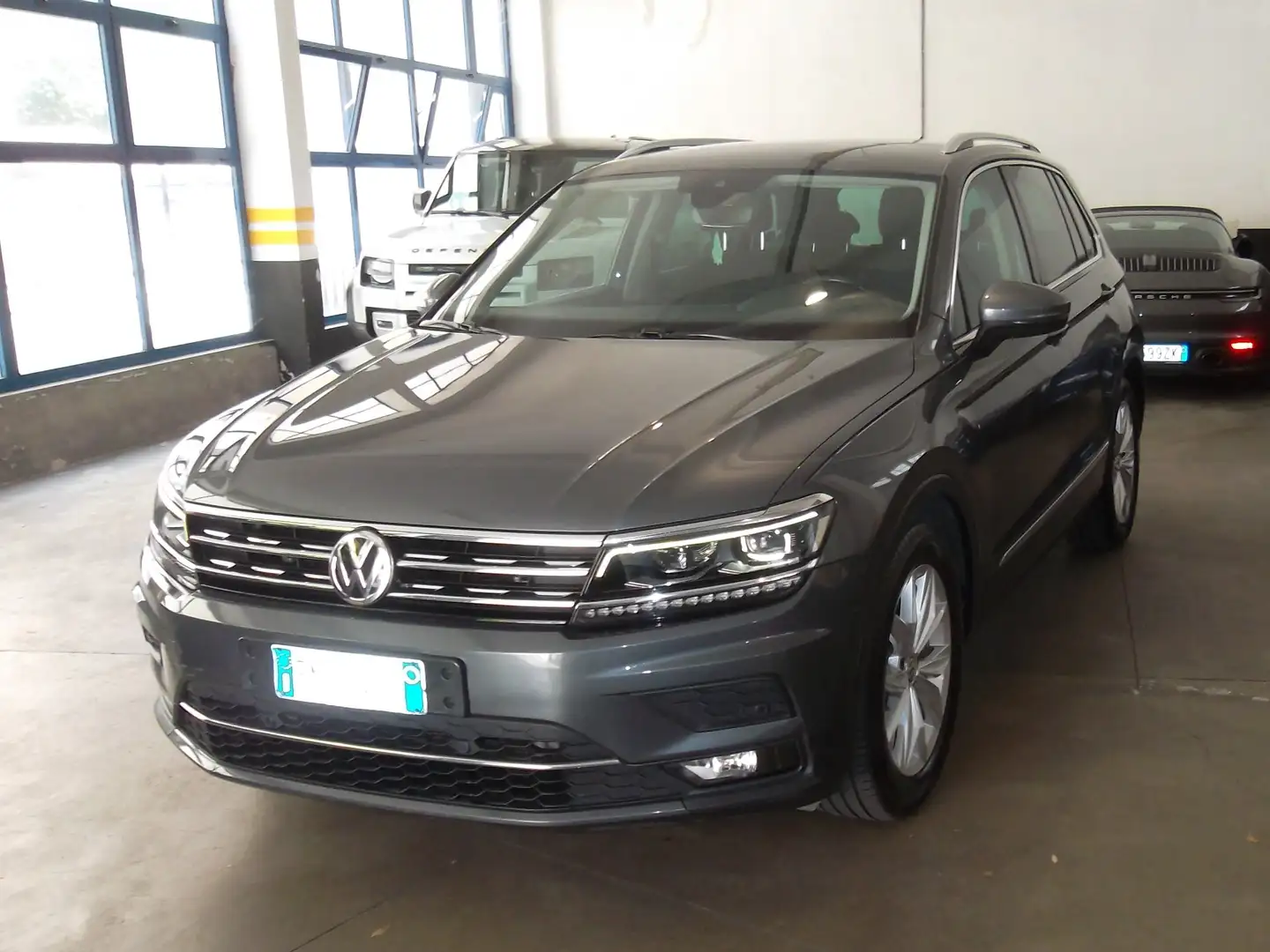 Volkswagen Tiguan 2.0 tdi Executive 150cv dsg Brun - 1
