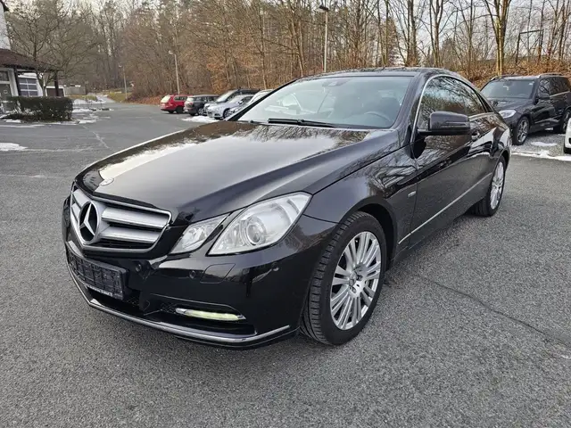 Mercedes-Benz E 200 Coupé E 200 BlueEFFICIENCY AVANTGARDE