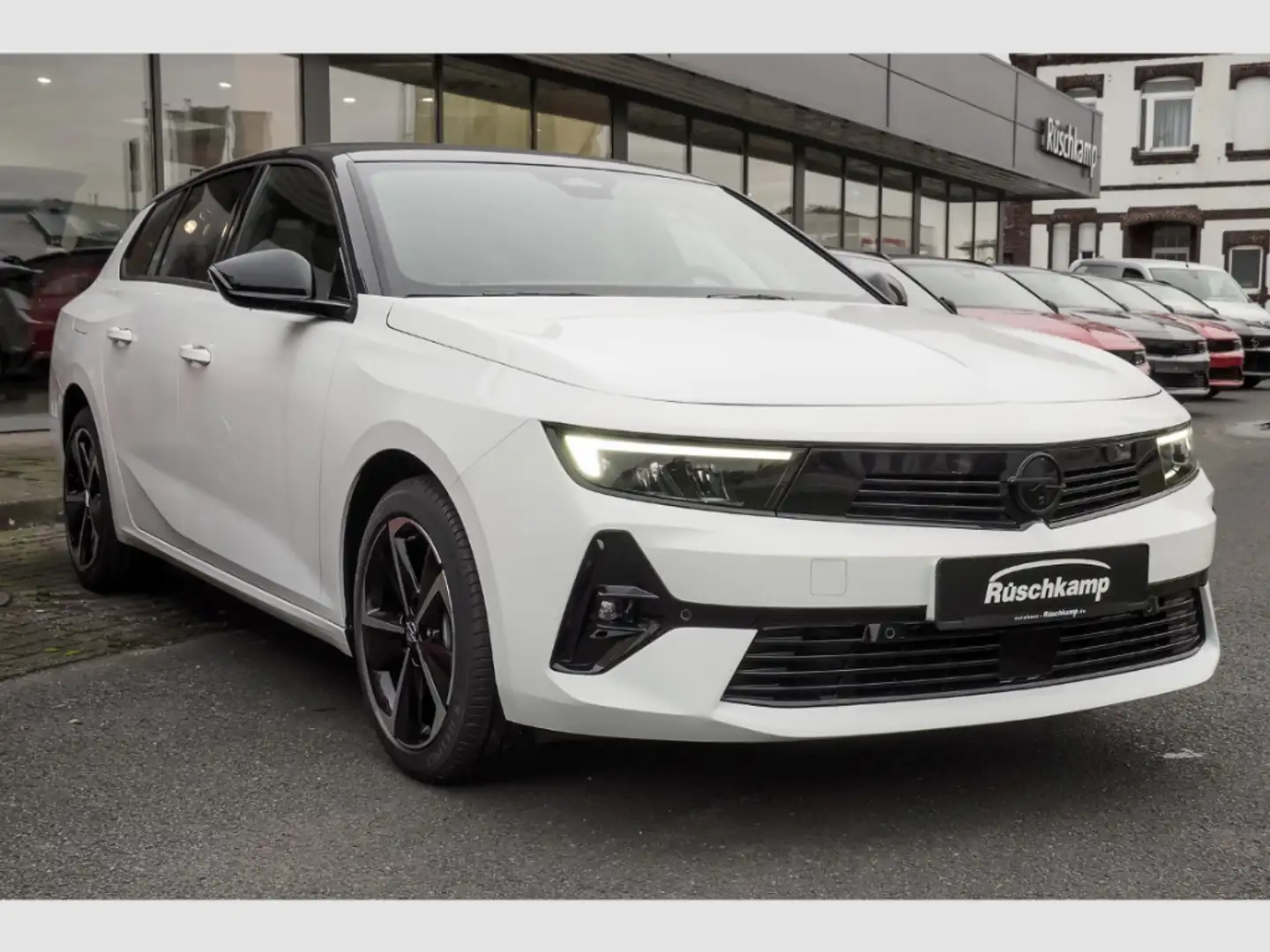 Opel Astra L Sports Tourer GS Line 1.2 360-Kam Voll-LED Navi Weiß - 2