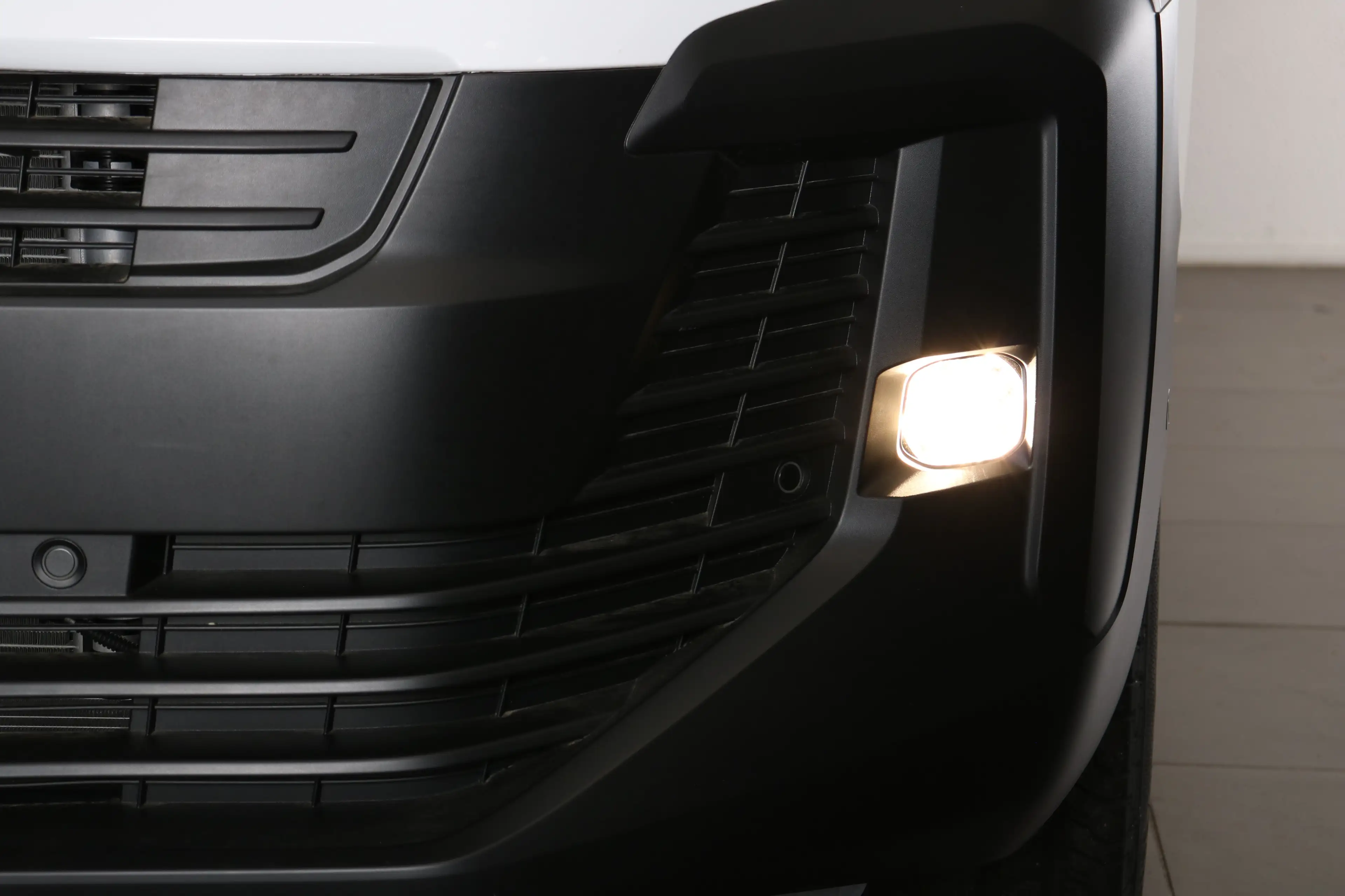 Peugeot e-Expert EV L3 75 kWh | Navi | Airco | Cruise | Betimmering — photo 8