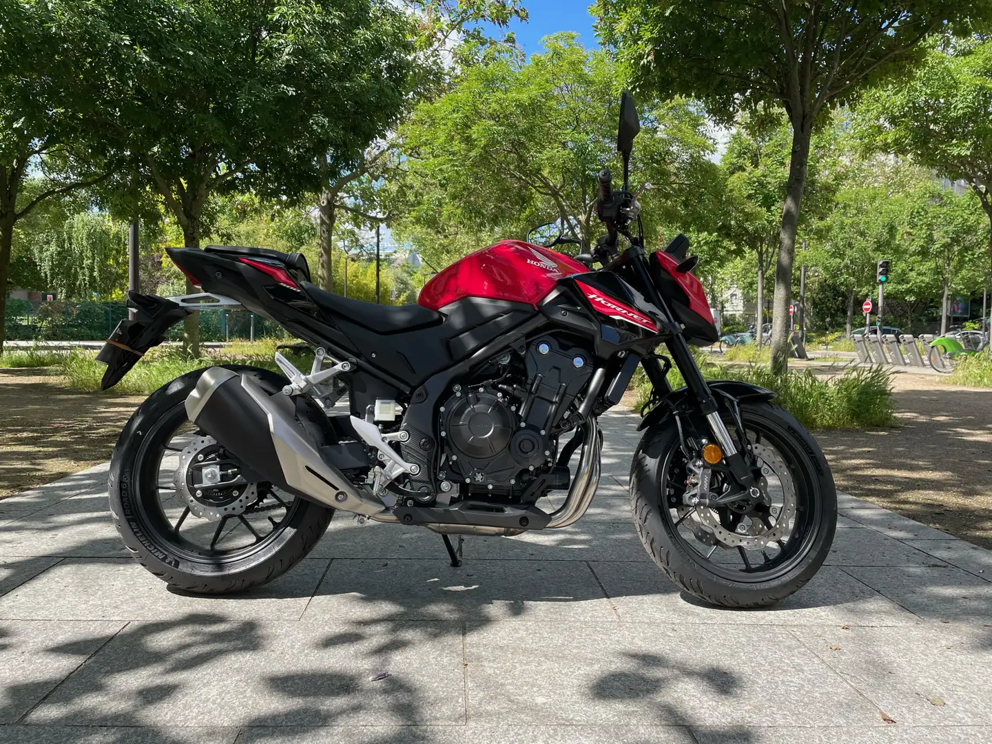 Honda Hornet Rouge - 2