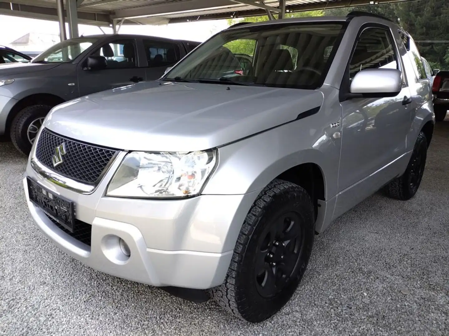 Suzuki Vitara 1.9 DDIS Comfort 4x4 !Rostfrei! Silber - 1