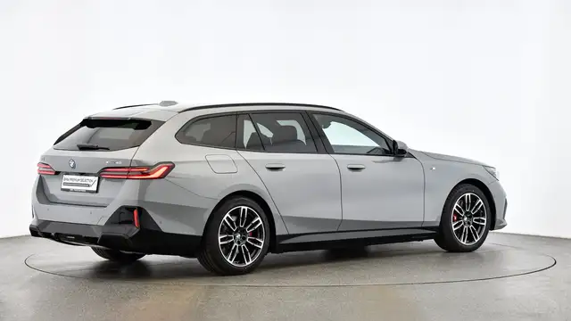 BMW i5 xDrive40 Ansicht 9