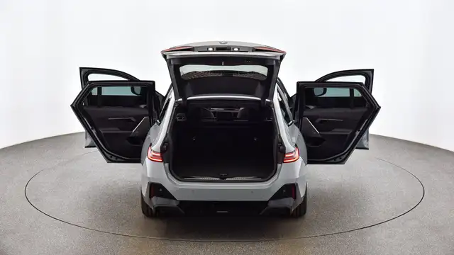 BMW i5 xDrive40 Ansicht 10