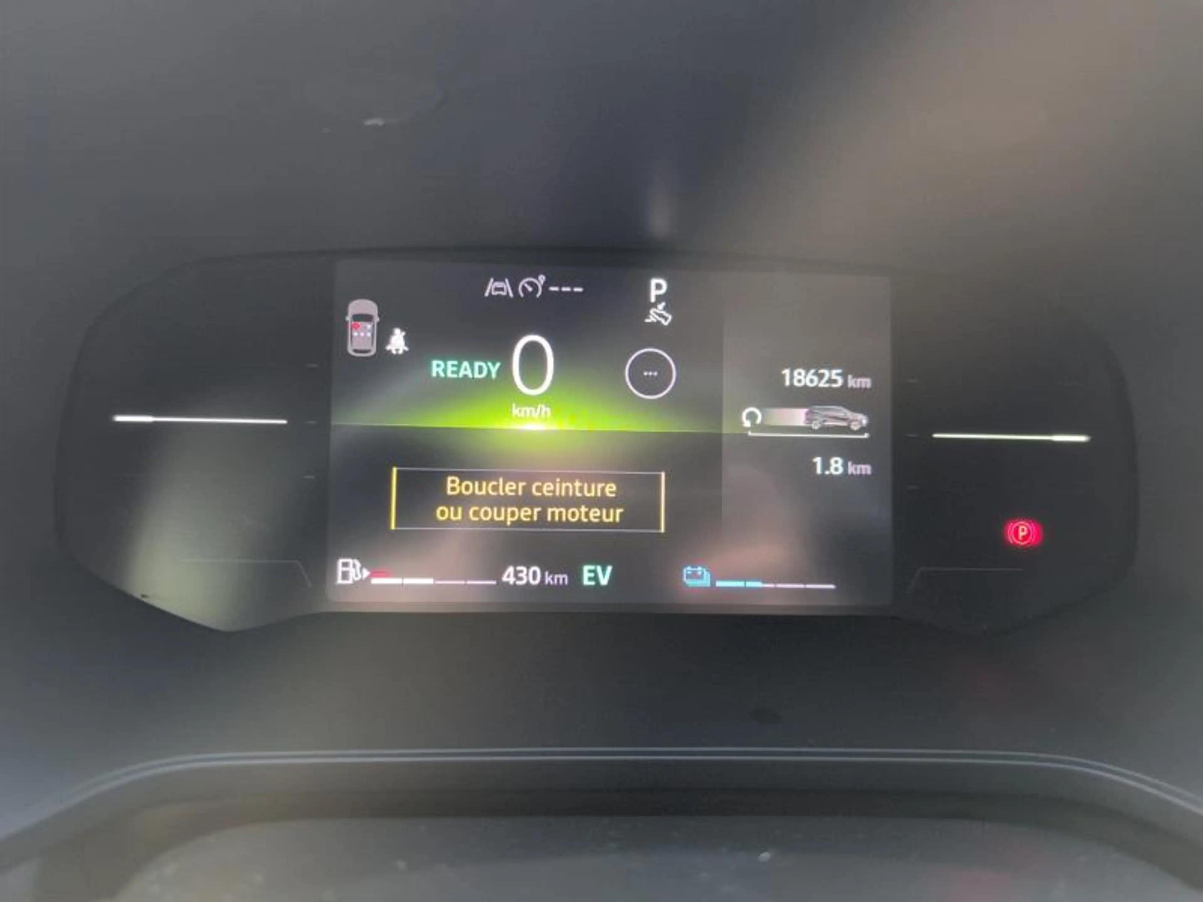 Renault Symbioz 1.6E-tech 145cv 2025 18.624km CarPlay Clim Camera — photo 14