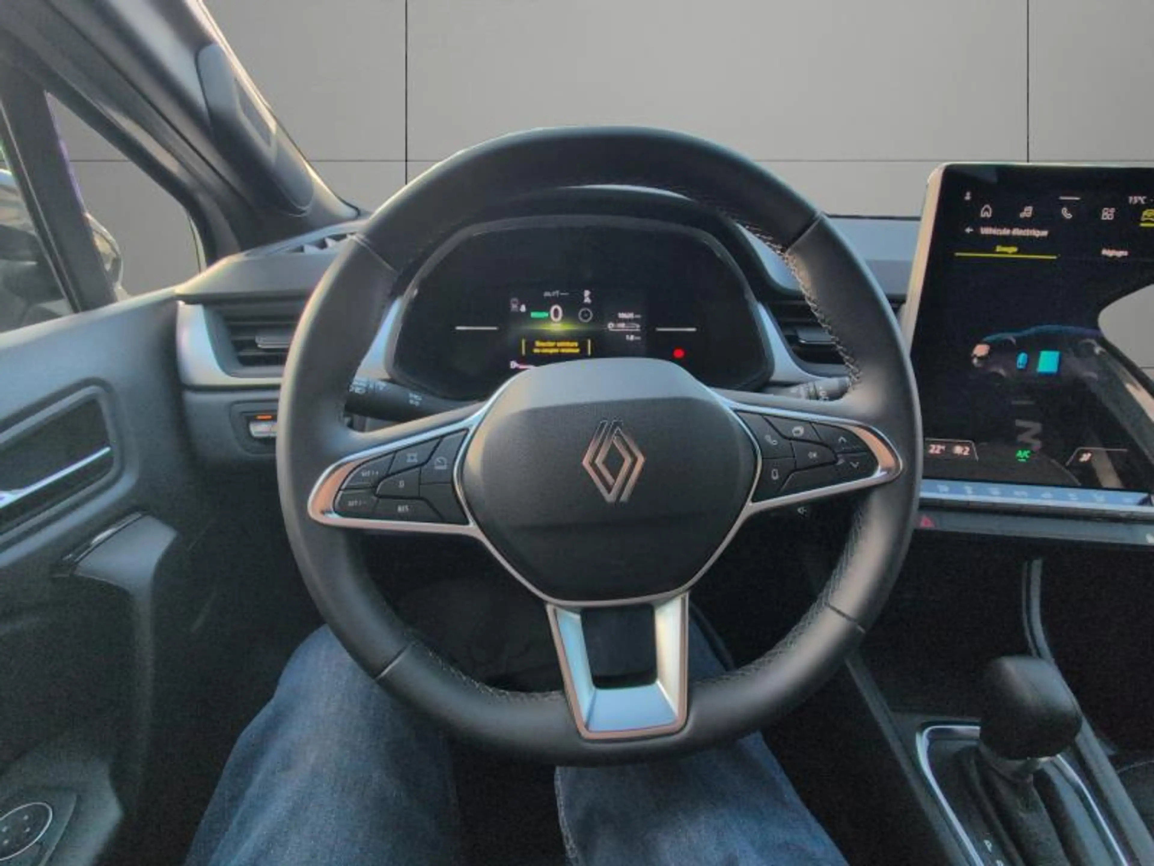 Renault Symbioz 1.6E-tech 145cv 2025 18.624km CarPlay Clim Camera — photo 12