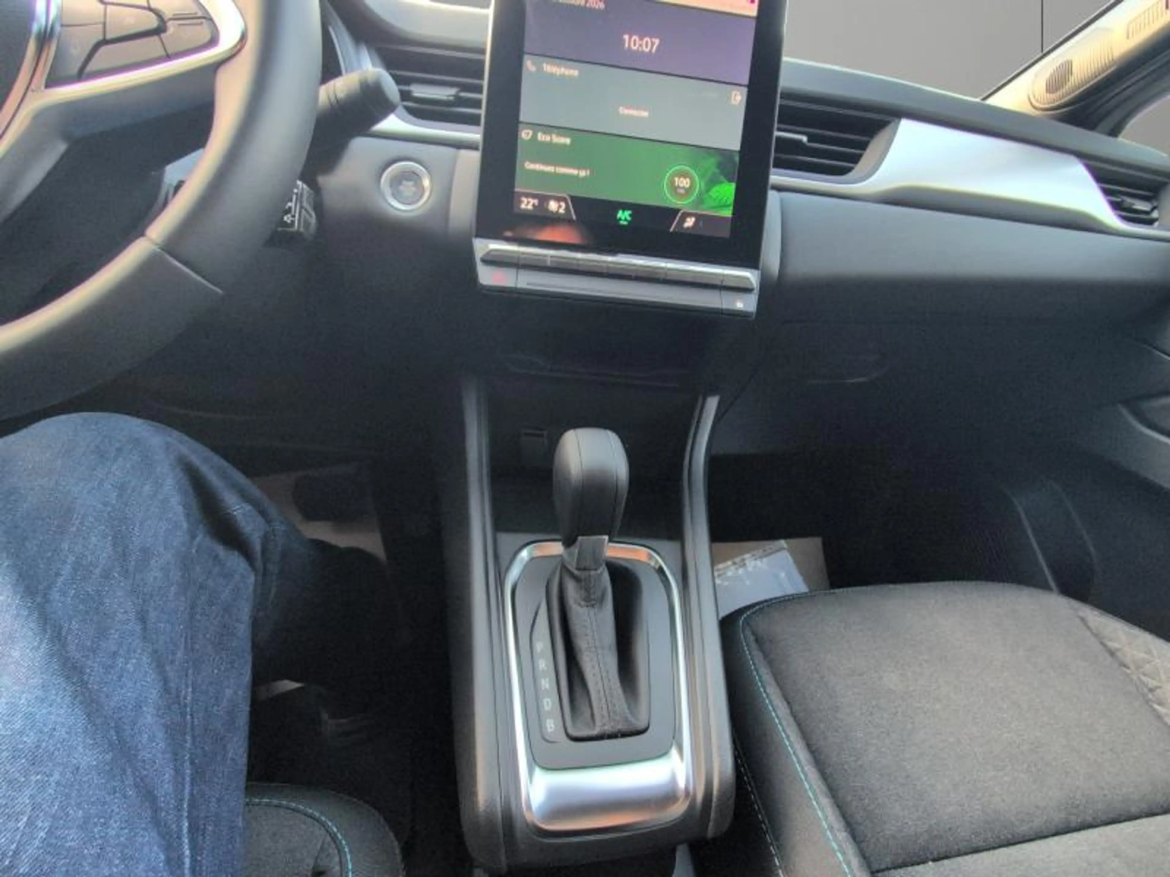 Renault Symbioz 1.6E-tech 145cv 2025 18.624km CarPlay Clim Camera — photo 13