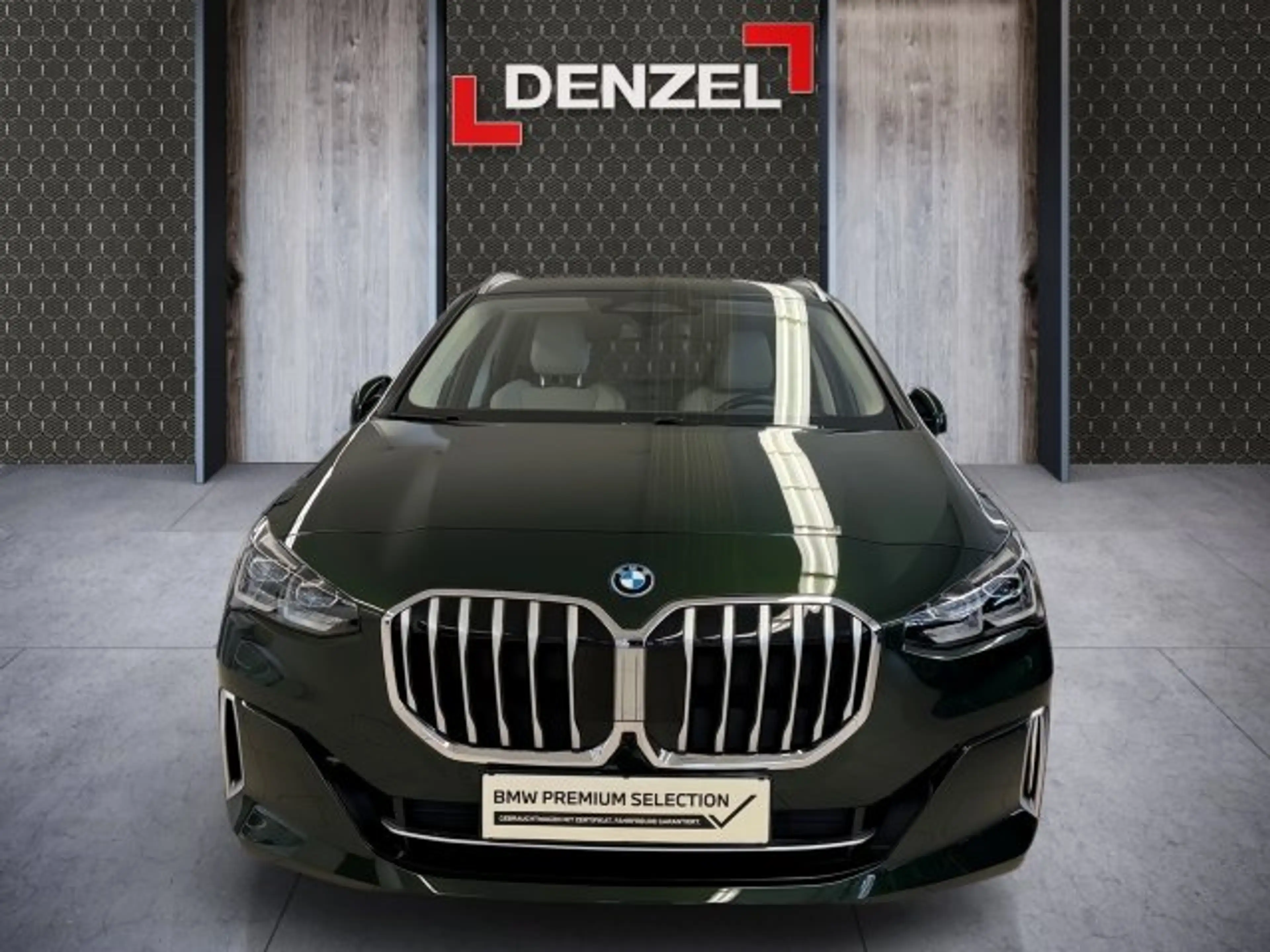 BMW 230 e xDrive Active Tourer U06 XB2 — photo 13