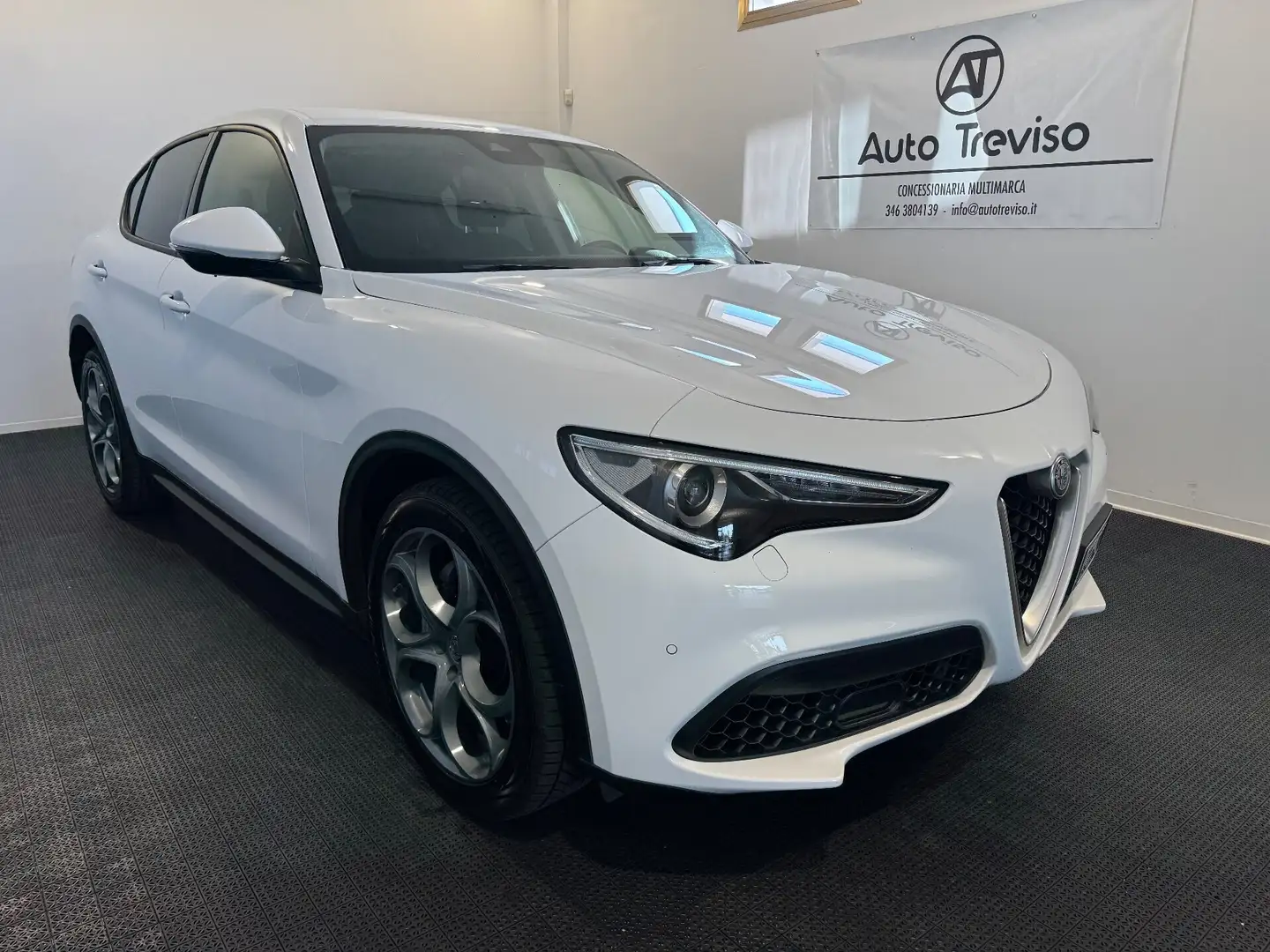 Alfa Romeo Stelvio Stelvio 2.2 Turbodiesel 190 CV AT8 Q4 Business Blanc - 1