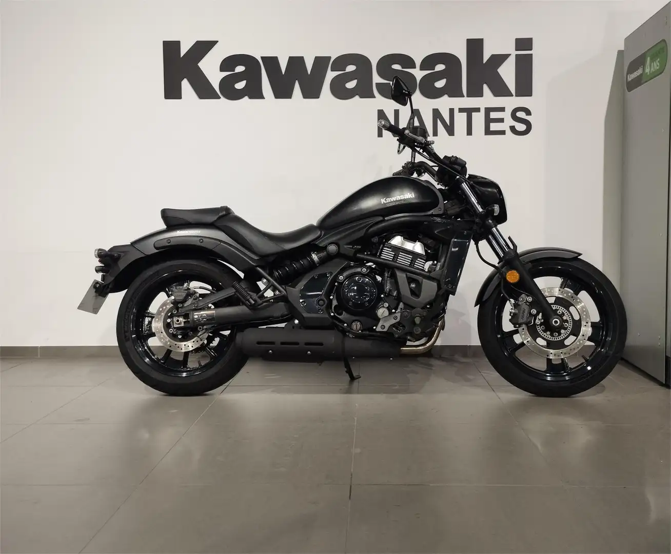 Kawasaki Vulcan S Negro - 2