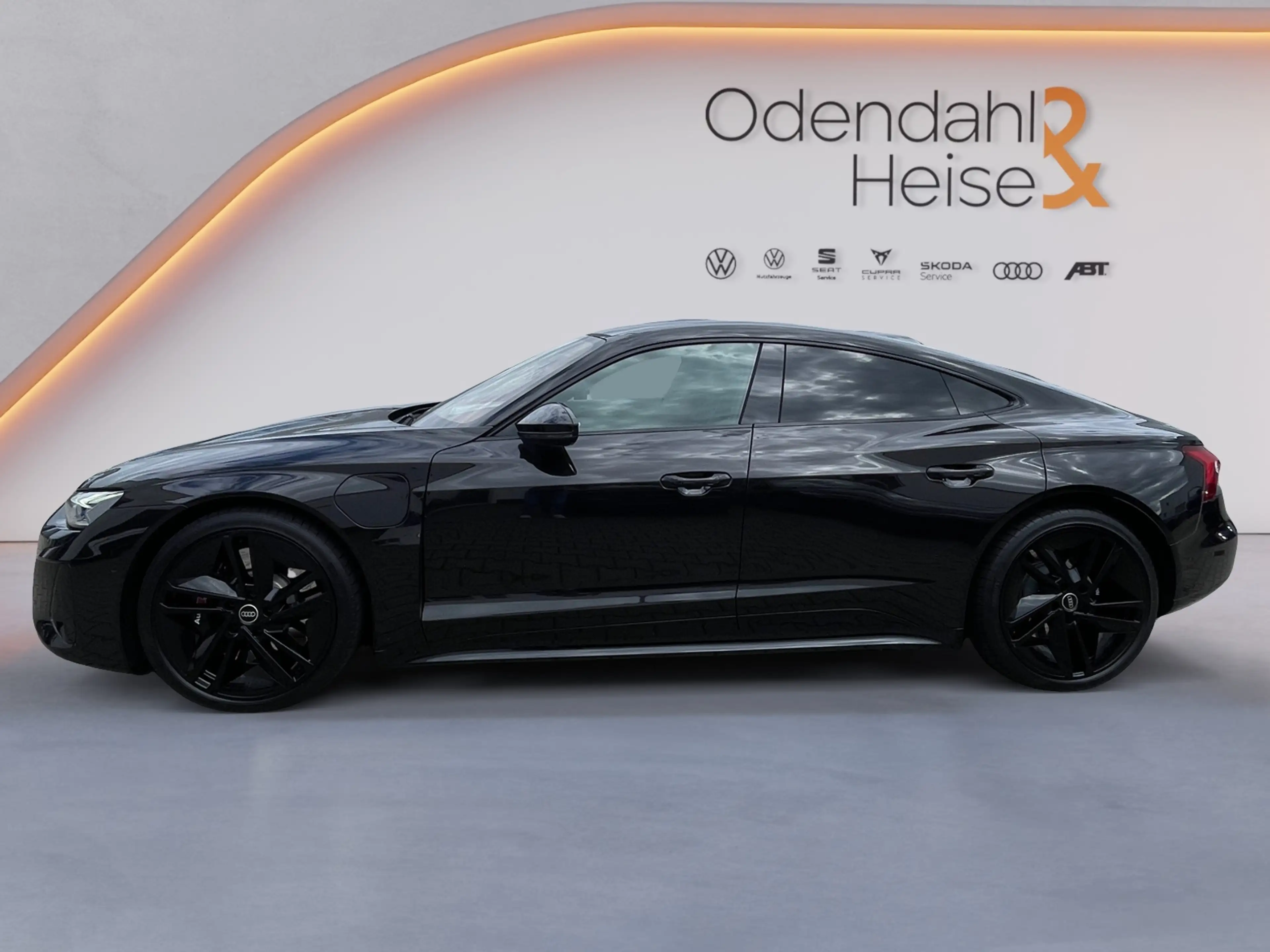Audi e-tron GT RS quattro 360° KAMERA / PANO / B  O / — photo 2