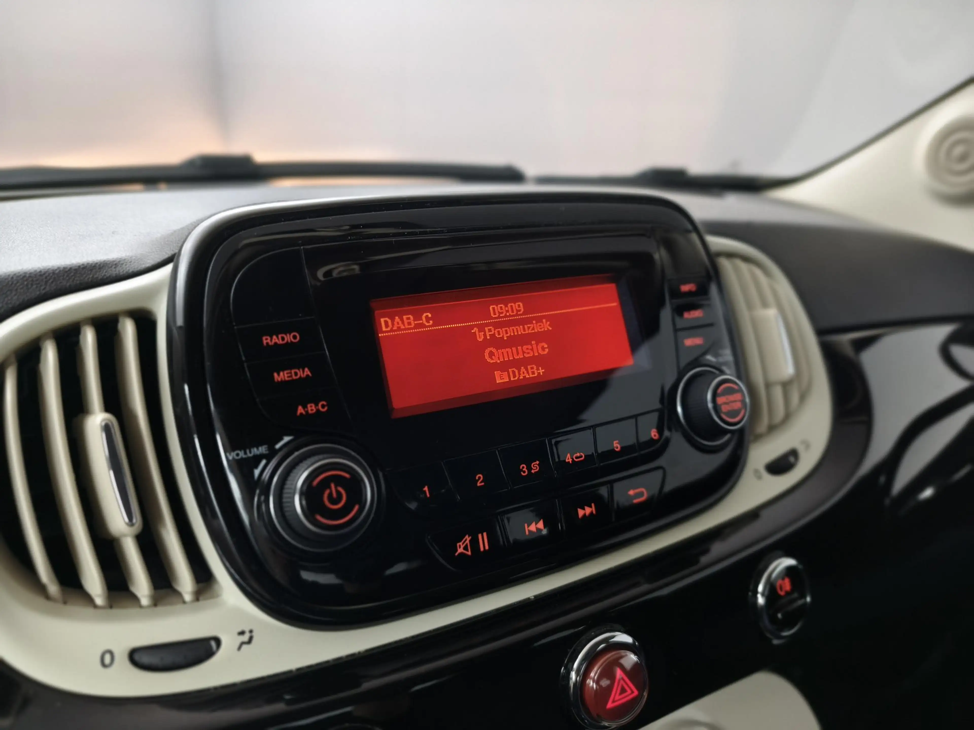Fiat 500C 1.0 Hybrid Cult | crouse control | open dak | — photo 12