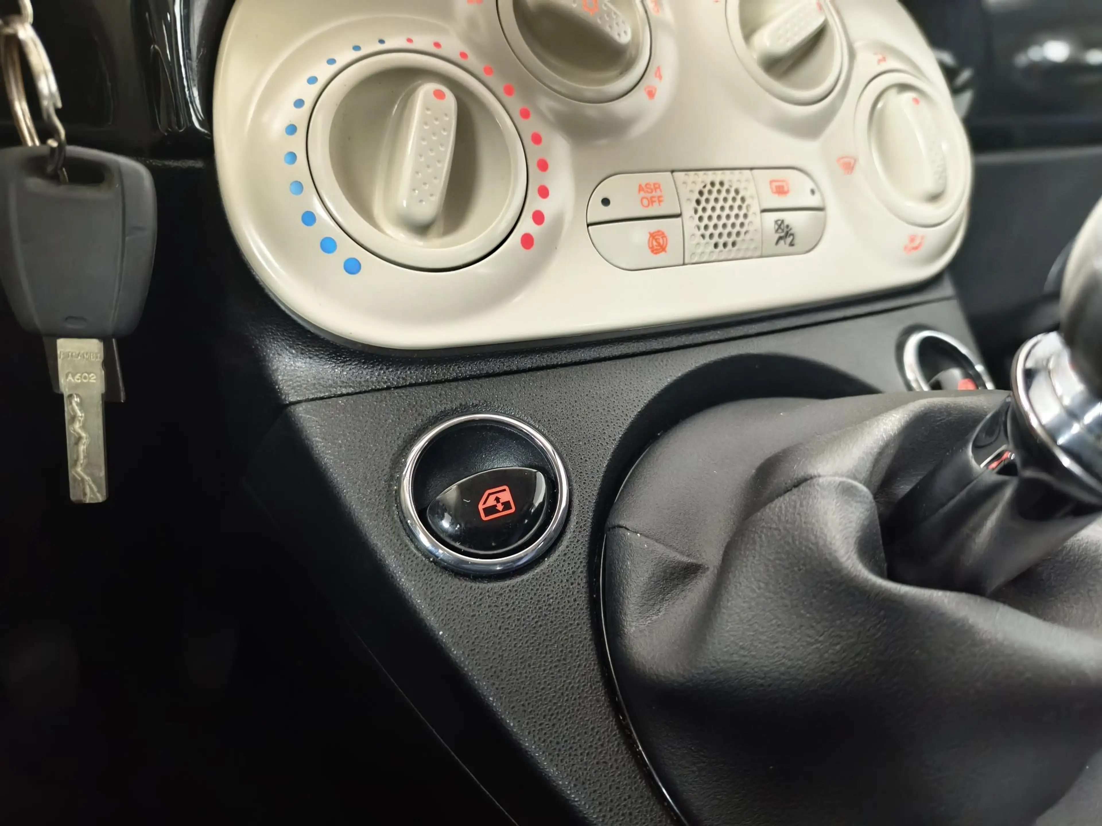 Fiat 500C 1.0 Hybrid Cult | crouse control | open dak | — photo 19
