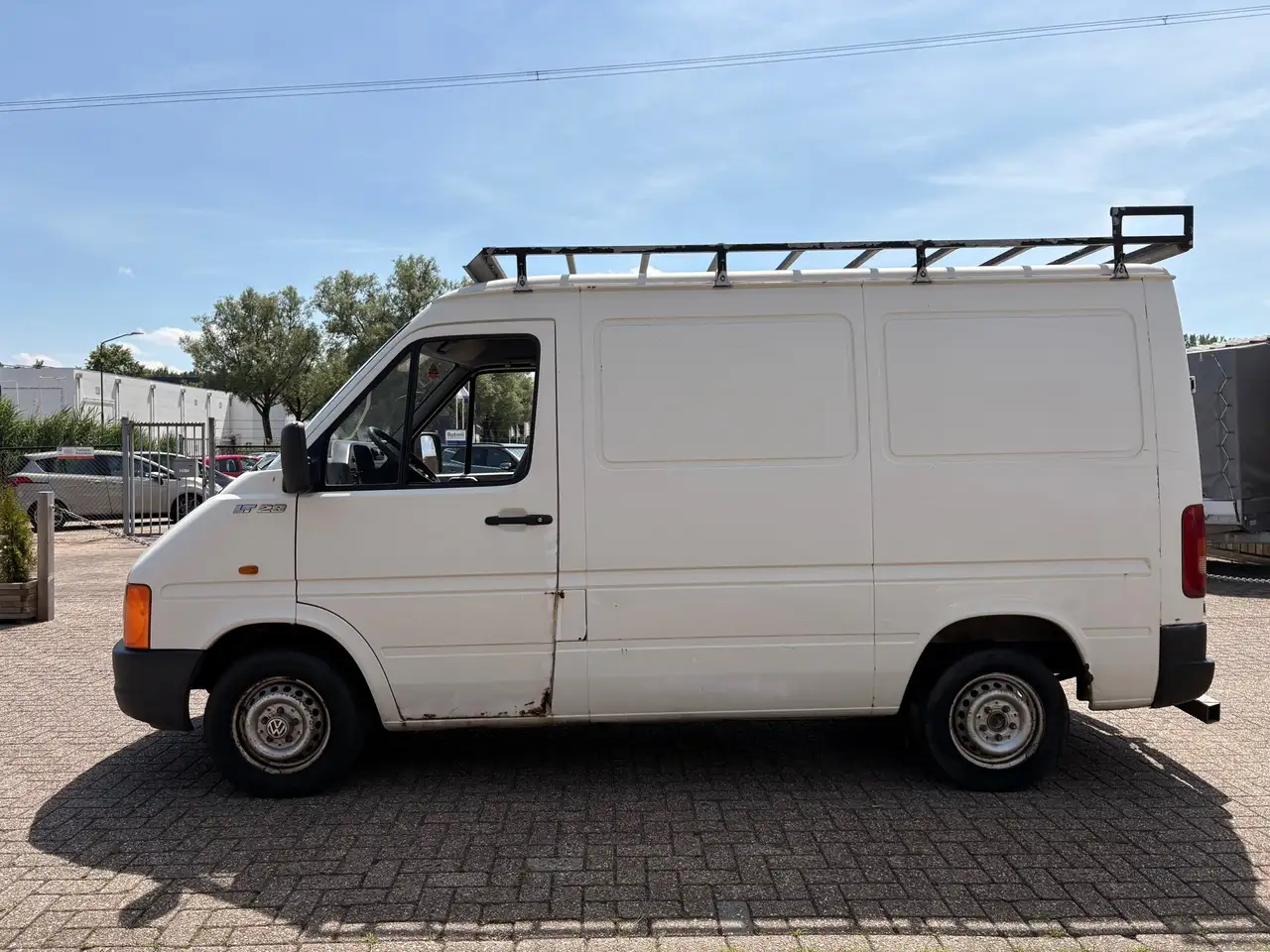 Volkswagen LT 28A 2.5 TDI - kort laag, foto 2