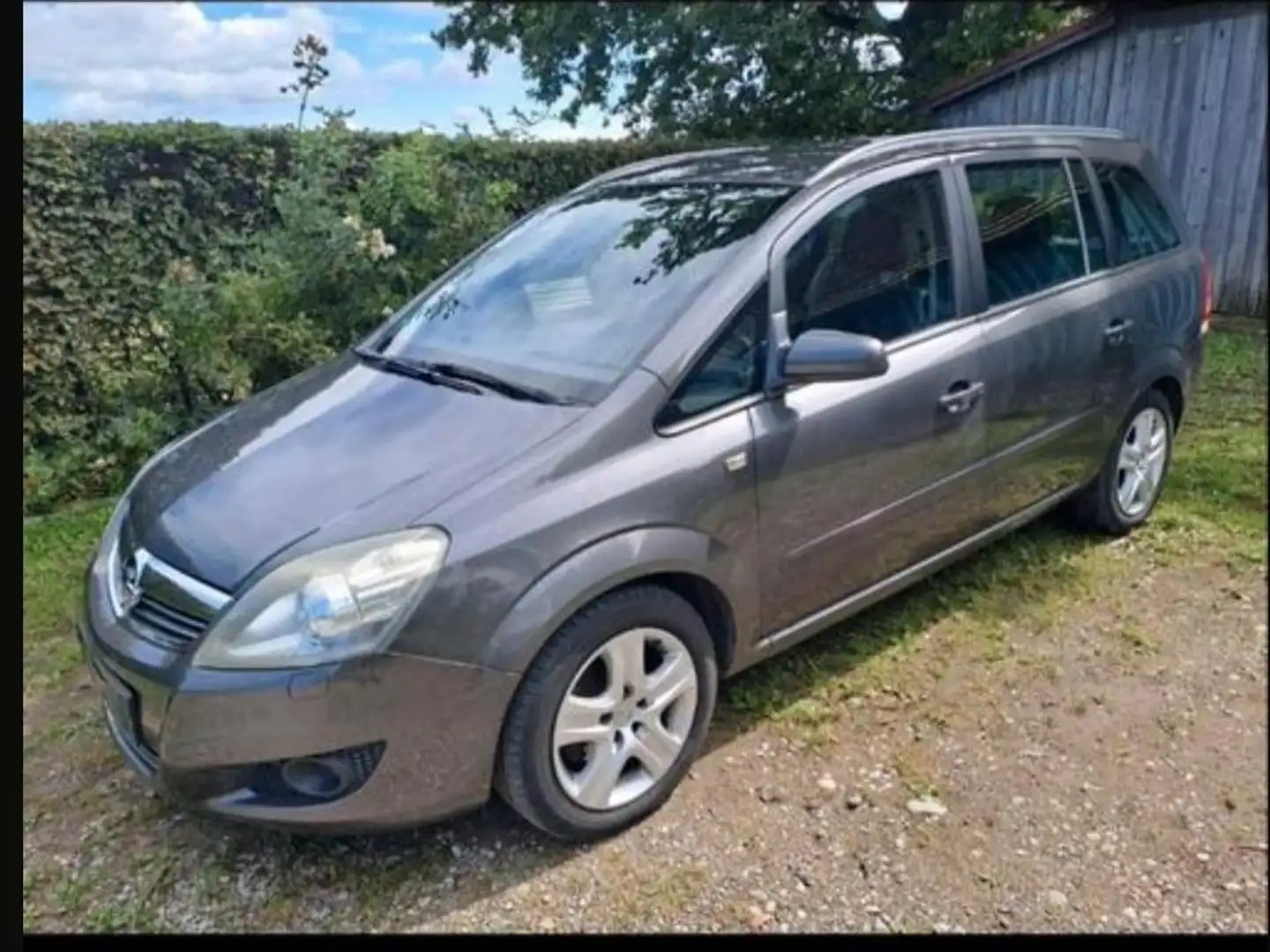 Opel Zafira Zafira 1.8 Edition Grau - 1