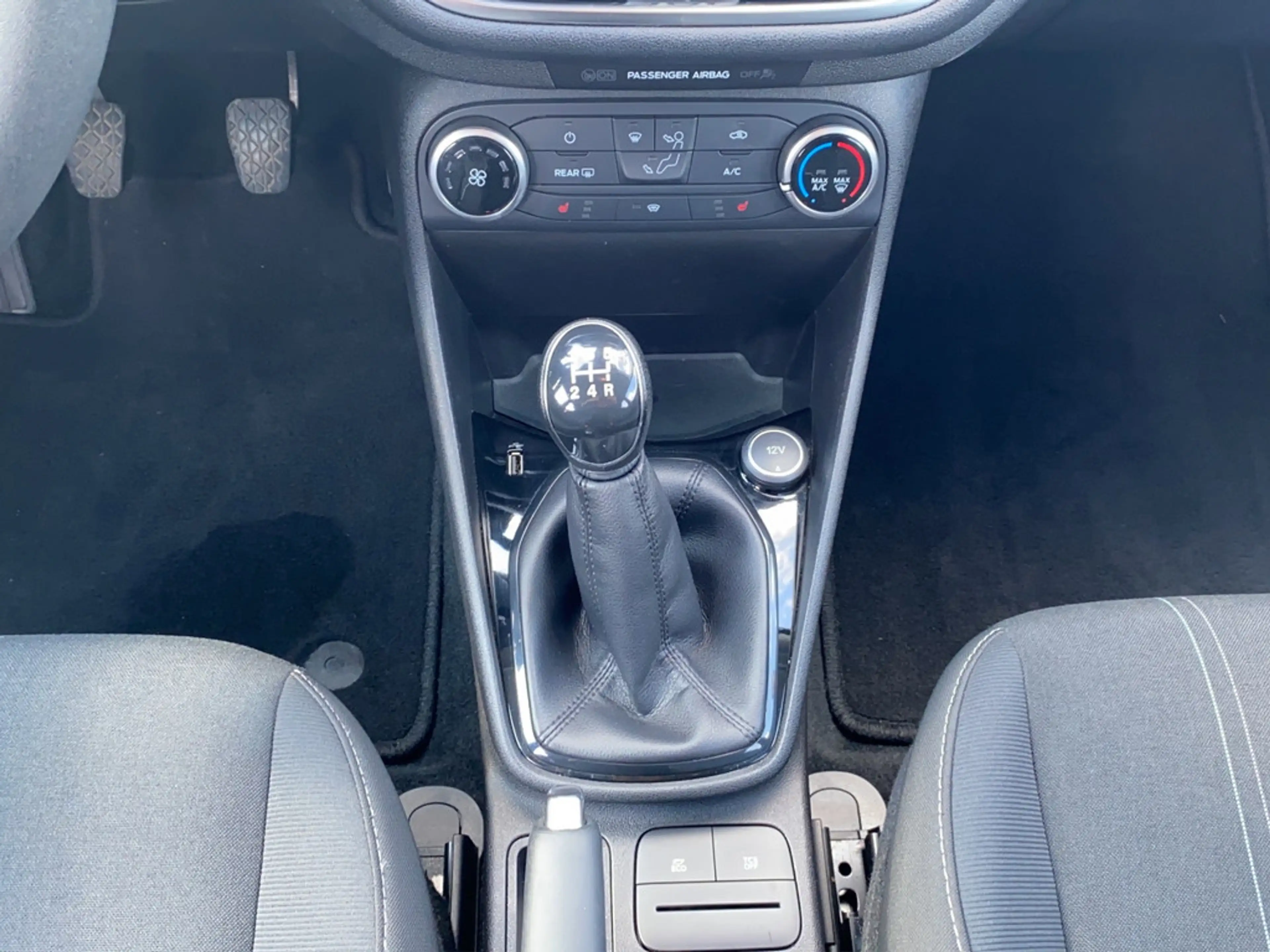 Ford Fiesta 1.0 Ecoboost Cool & Connect — photo 13