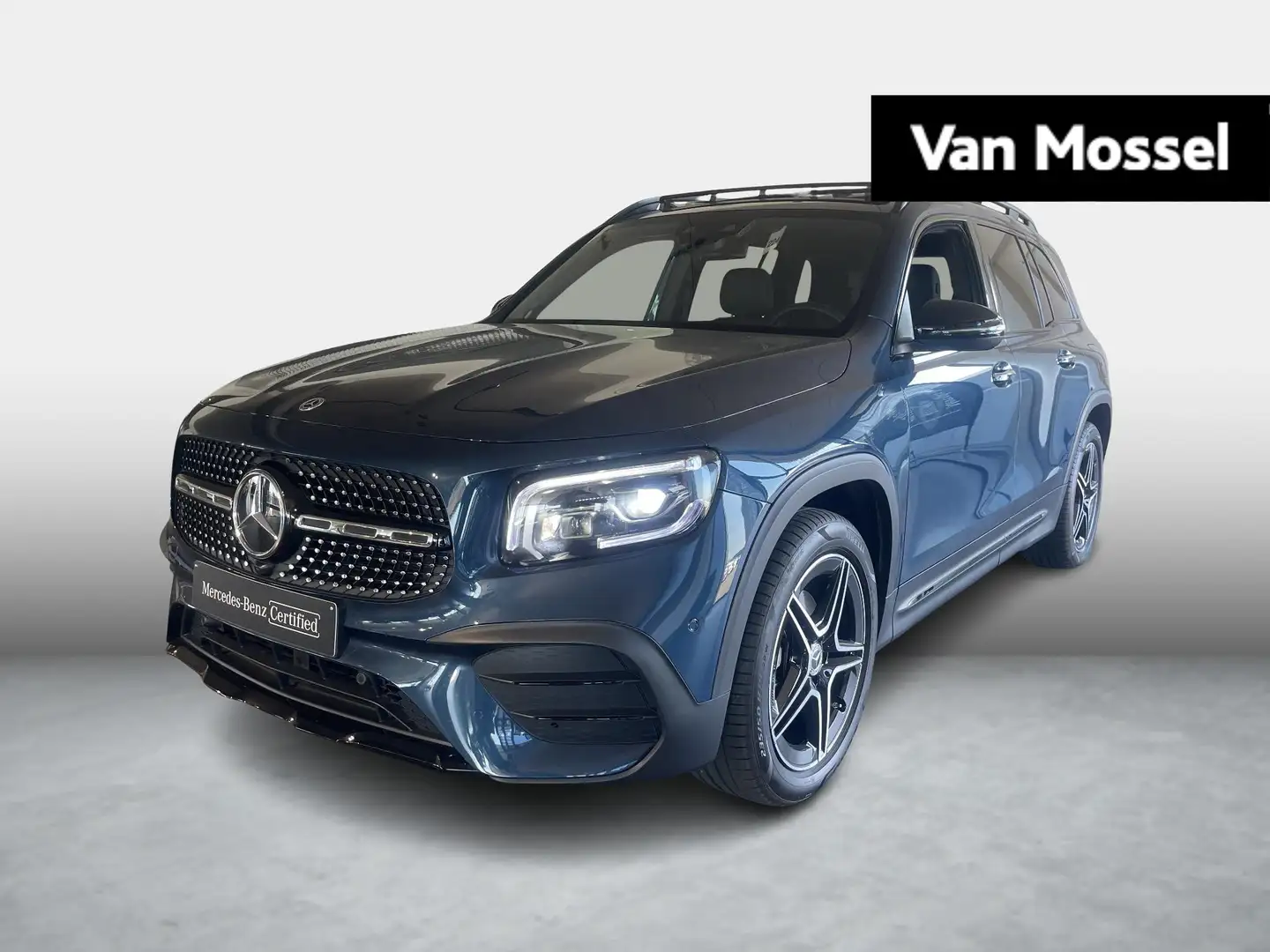 Mercedes-Benz GLB 200 AMG + PANORAMISCH DAK + CARPLAY + HEAD UP + CAMERA Blauw - 1
