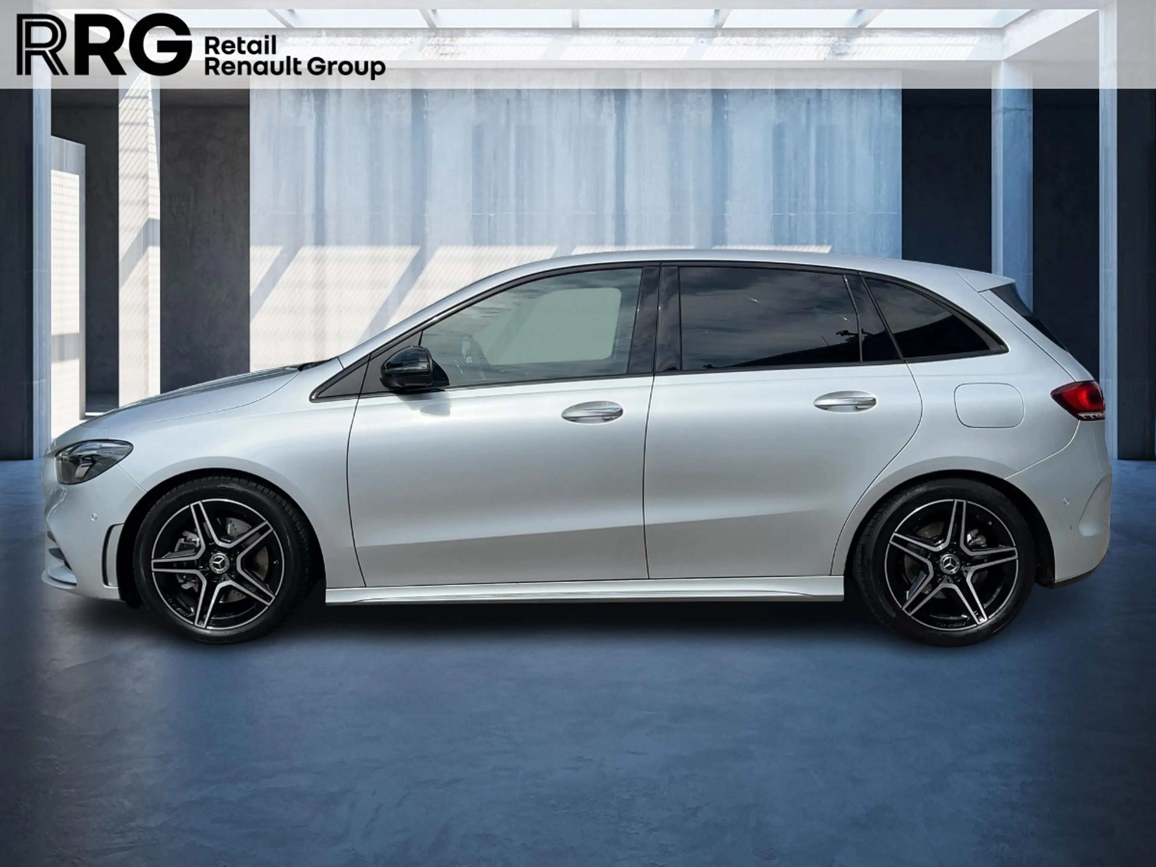 Mercedes-Benz B 220 AMG Line 4Matic — photo 2