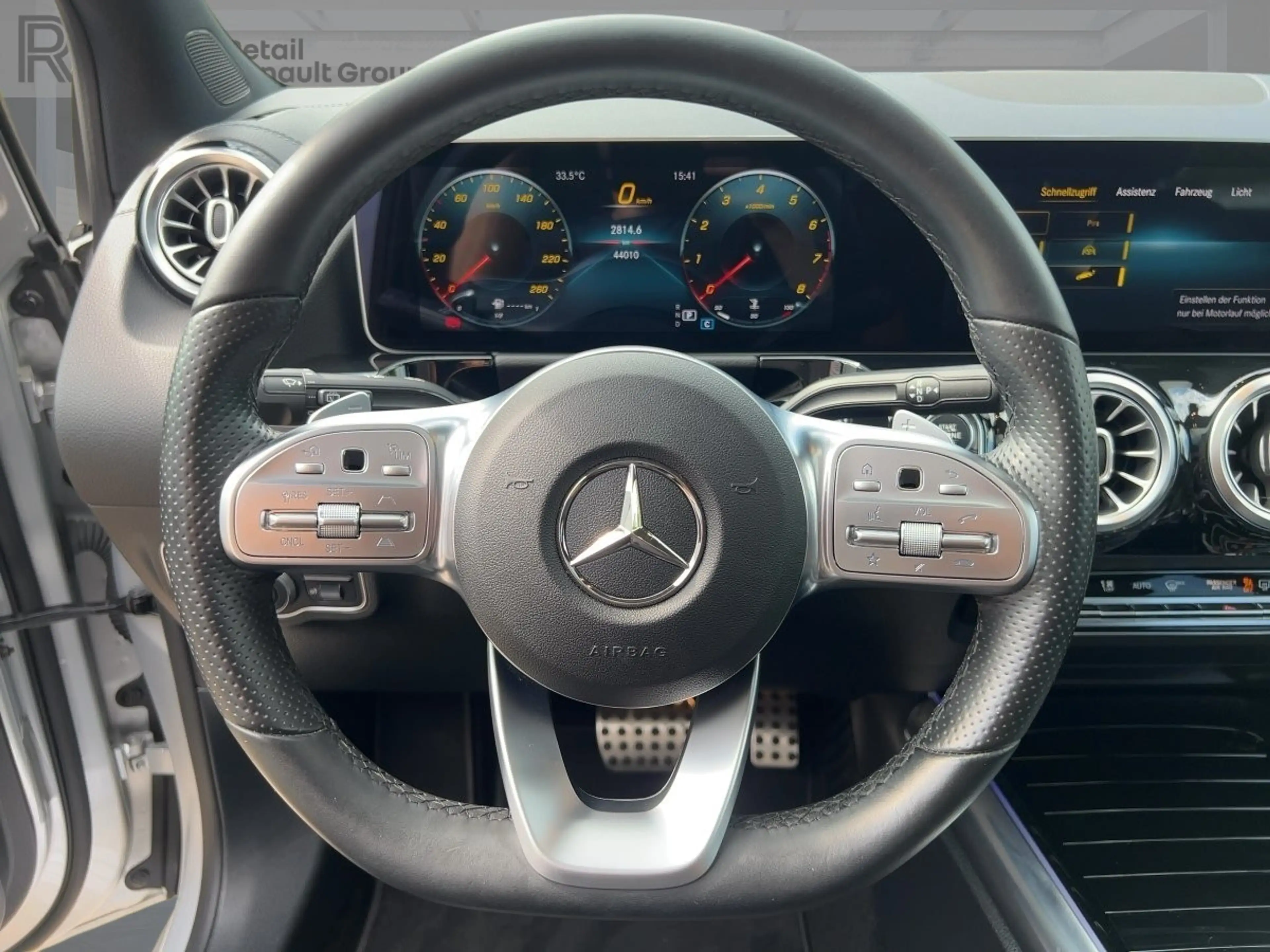Mercedes-Benz B 220 AMG Line 4Matic — photo 11