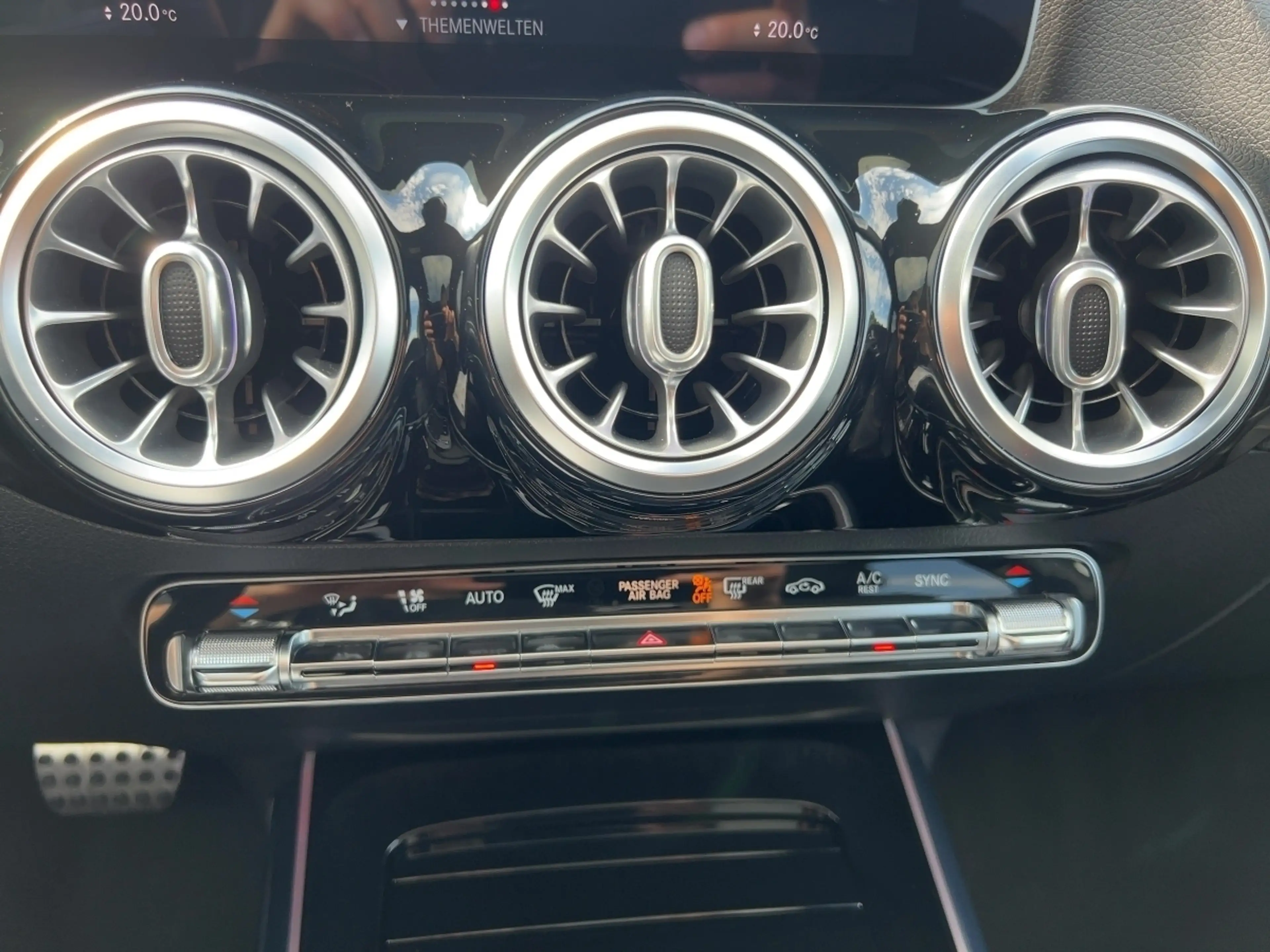 Mercedes-Benz B 220 AMG Line 4Matic — photo 13
