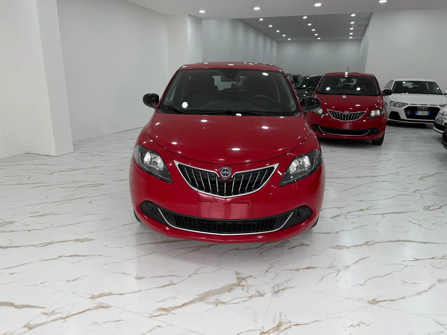 Lancia Ypsilon 1.2 MonogRam s Rosso - 1