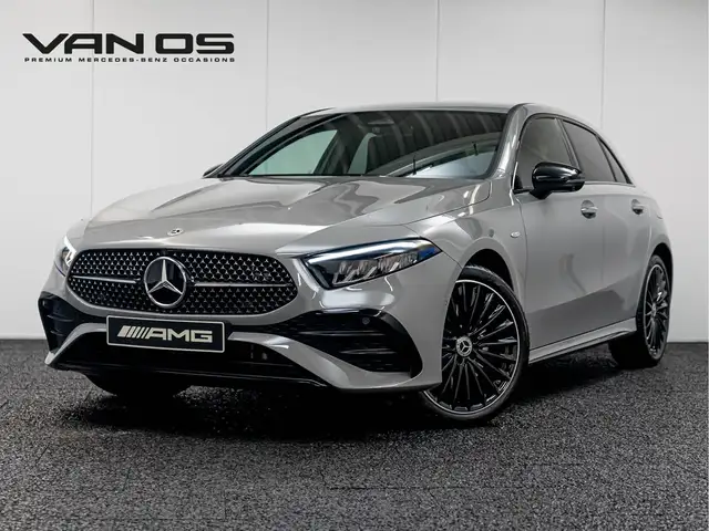 Mercedes-Benz A 250 e AMG Line | Night | Alpine Grijs | Keyless-Go | T
