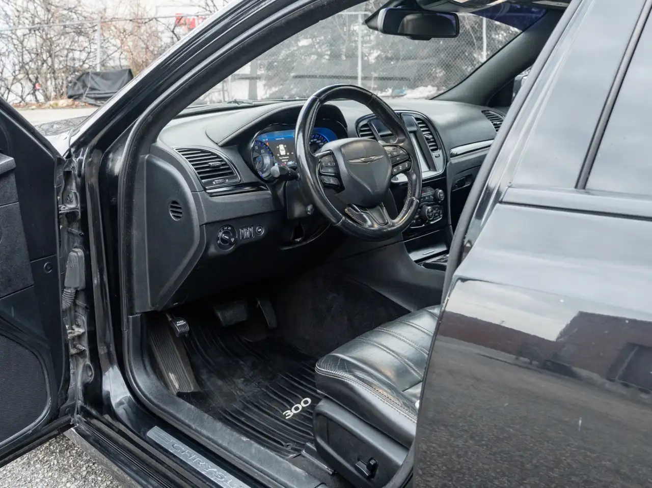 Chrysler 300 снимка Chrysler 300