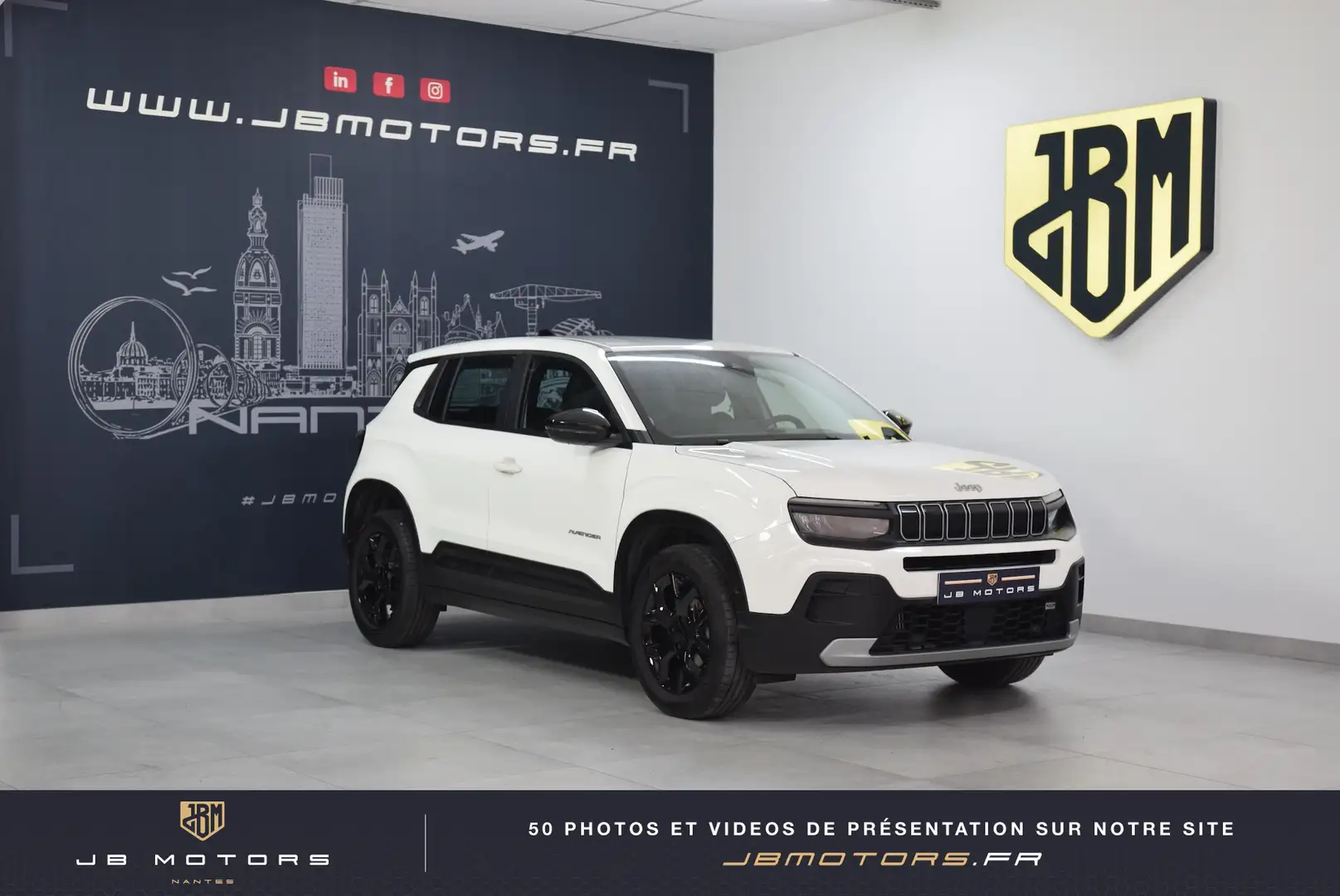 Jeep Avenger 1.2 Turbo T3 100 ch Altitude Blanc - 1