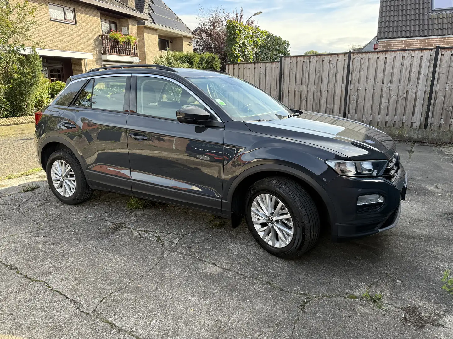 Volkswagen T-Roc 1.0 TSI Style Bns Grijs - 2