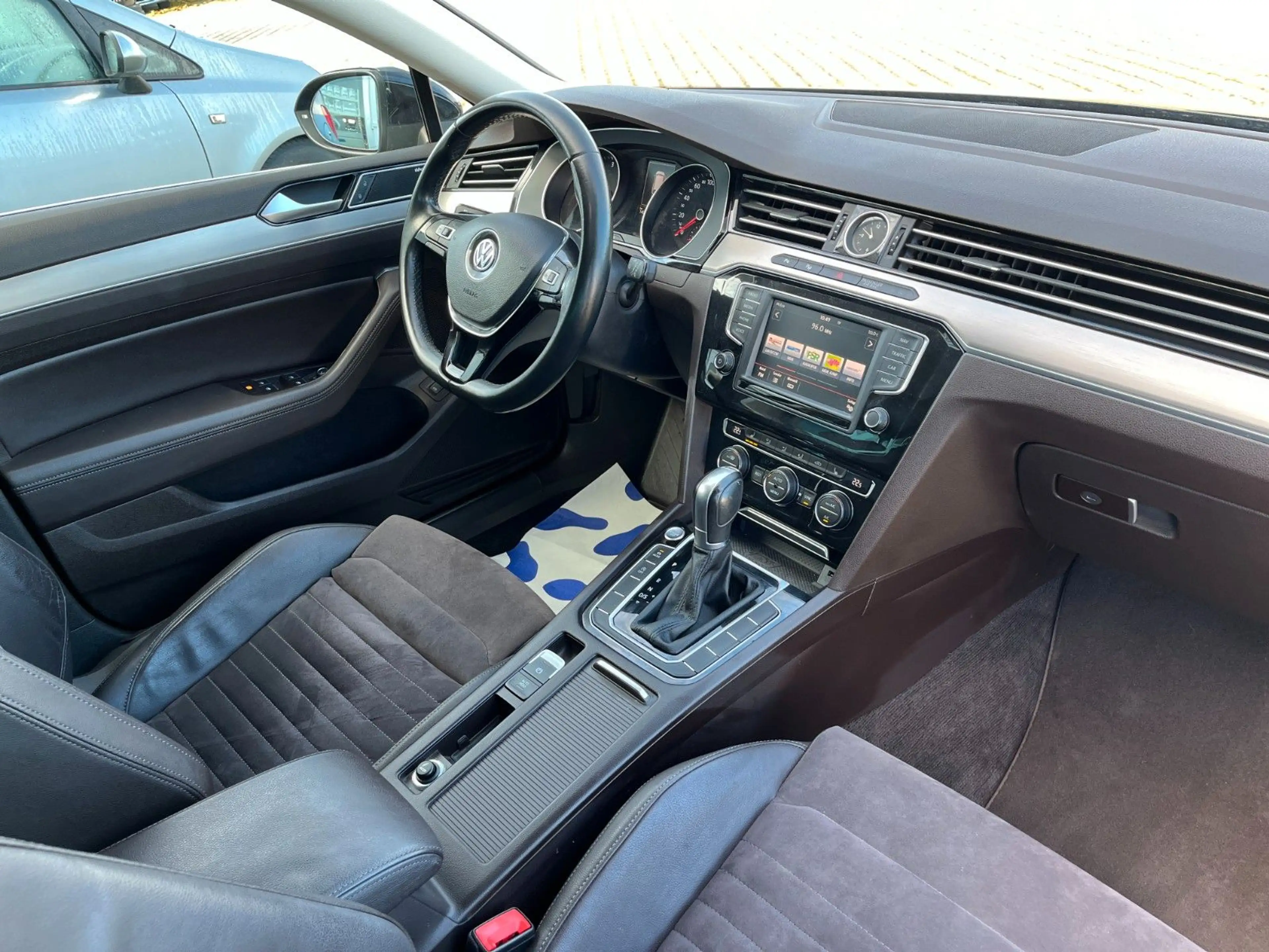 Volkswagen Passat Variant Passat 2.0 TDI Highline ACC|LED|DCC|RFK|DYNAUDIO — photo 12
