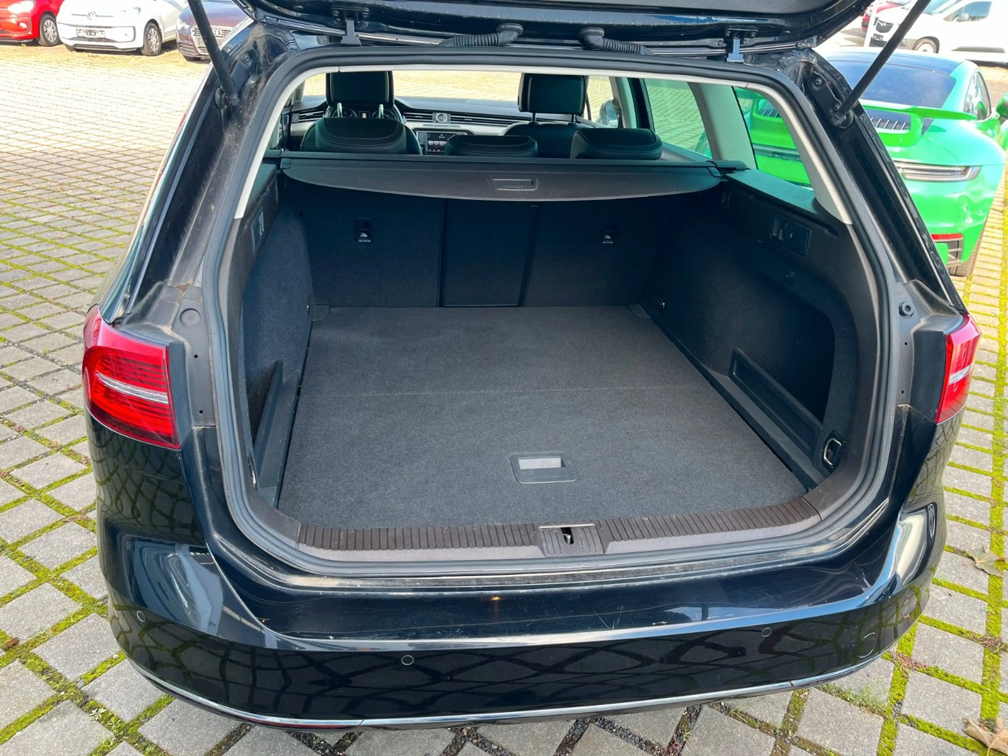 Volkswagen Passat Variant Passat 2.0 TDI Highline ACC|LED|DCC|RFK|DYNAUDIO — photo 6