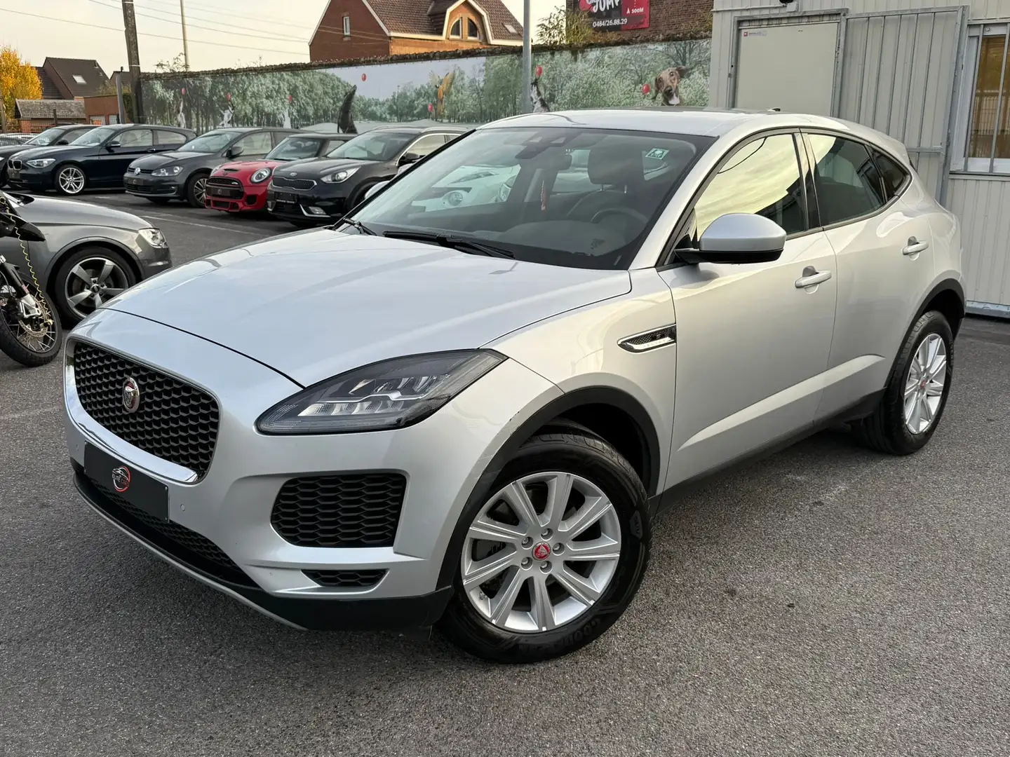 Jaguar E-Pace 2.0 D AWD S / CUIR / CLIM BI-ZONE / FULL ENTRETIEN Gris - 1