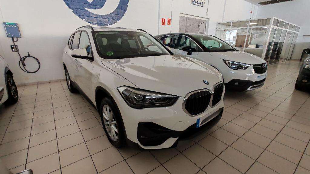 BMW X1 sDrive 18dA - foto 1