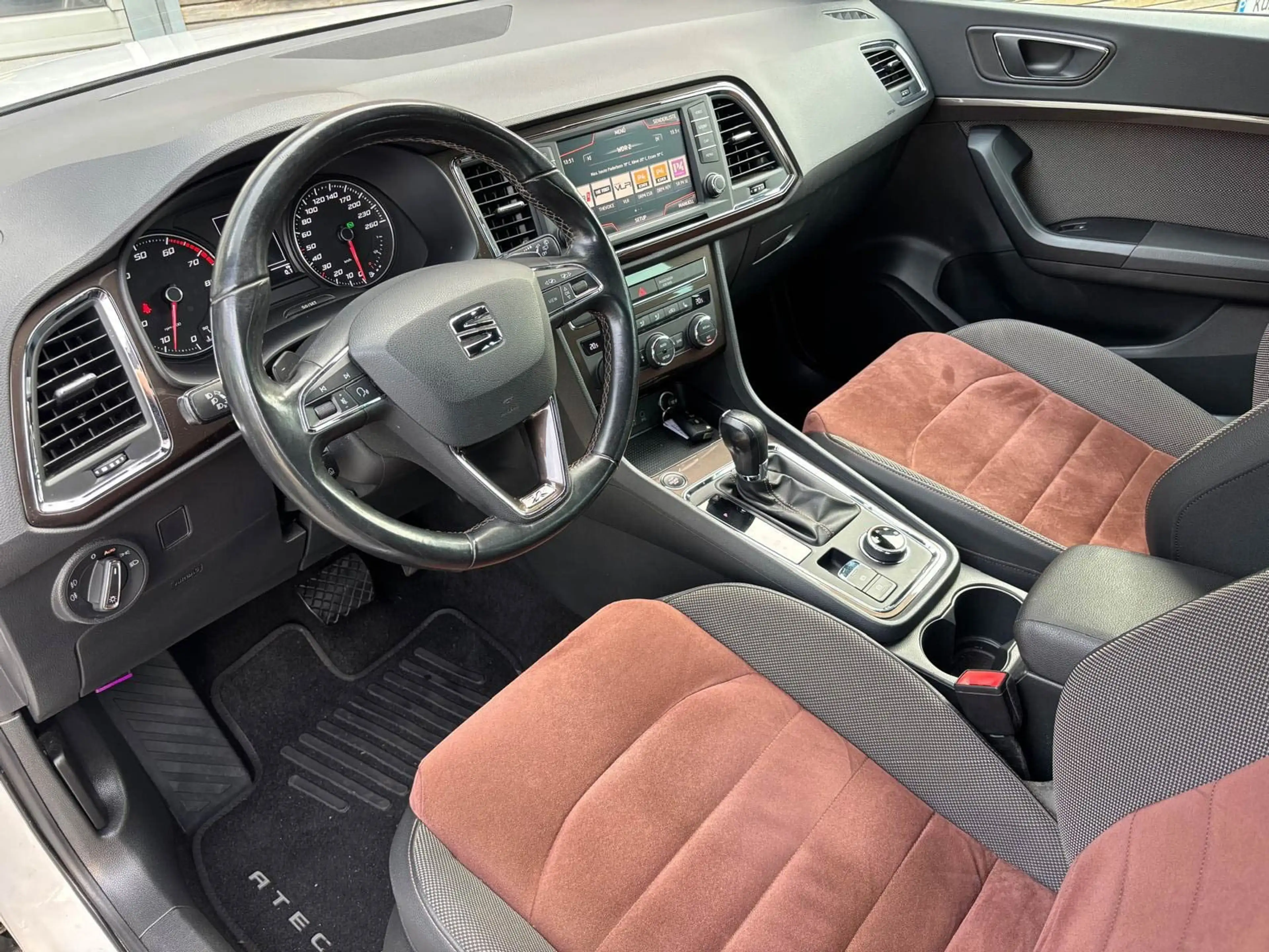SEAT Ateca Xcellence Aut. AHK CarPlay Alcantara — photo 10