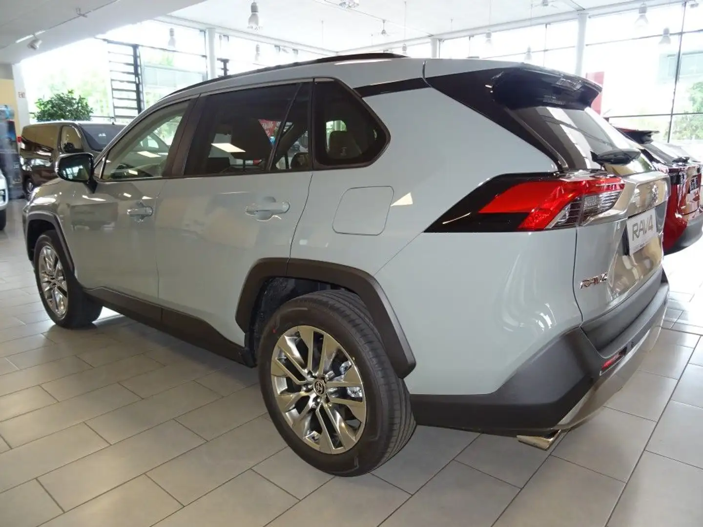 Toyota RAV 4 2.5 4x4 Hybrid Lounge - 2