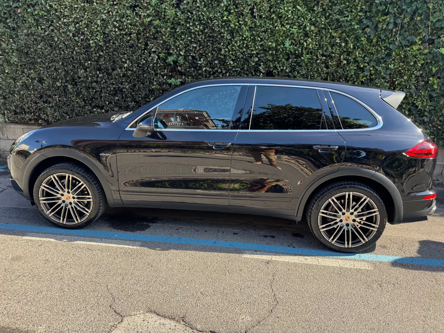 Porsche Cayenne Cayenne II 2015 3.0 tiptronic Nero - 2