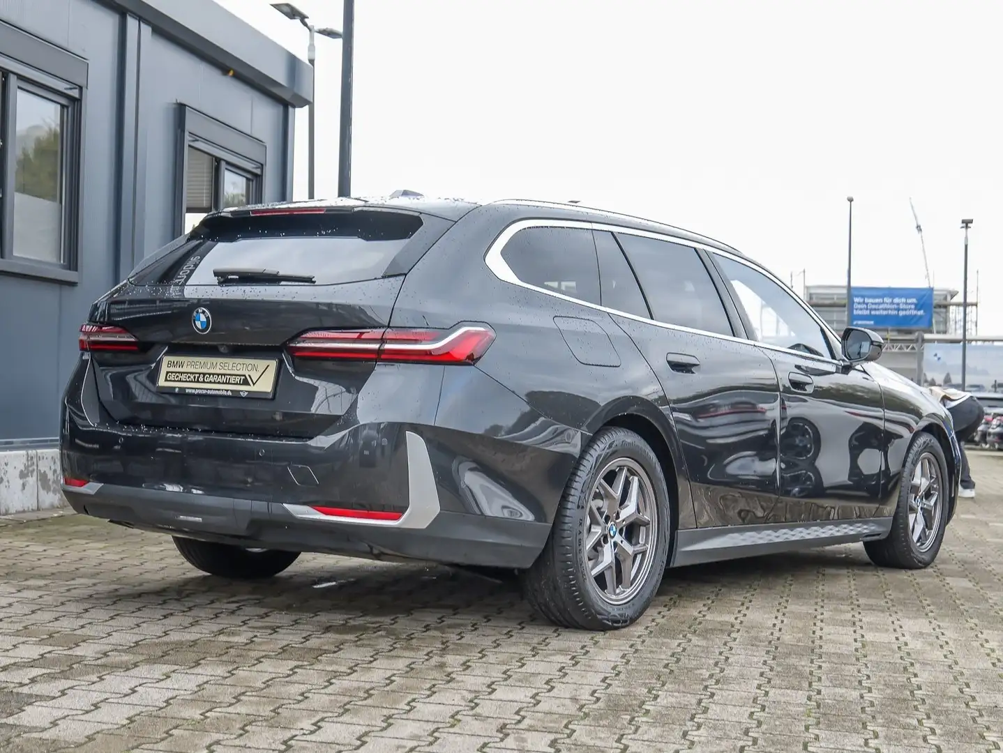 BMW 520 d Touring DA Prof PA+ AHK LC Prof. Grau - 2