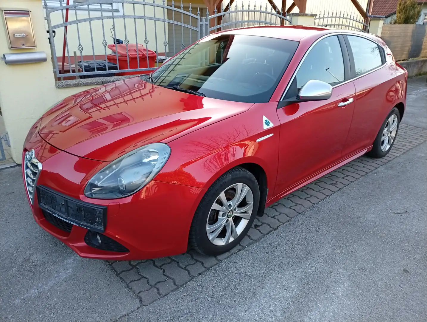 Alfa Romeo Giulietta Giulietta 1,4 TB Multi Air Distinctive Distinctive Rot - 1