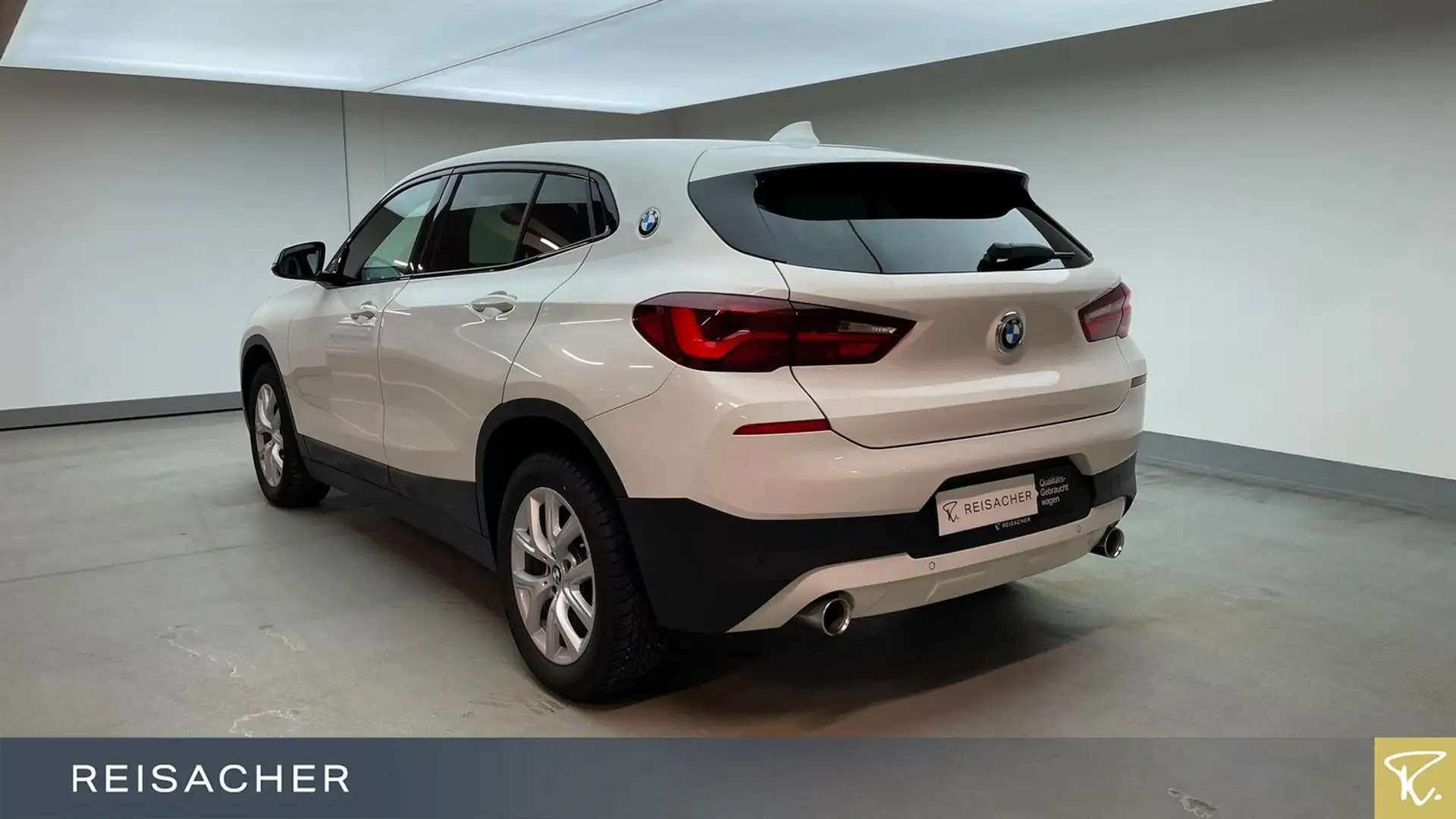 BMW X2 xDrive20d A Advantage Navi PA SpoSi LM18" Blanc - 2