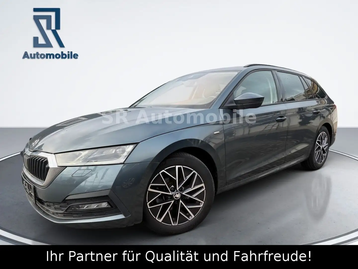 Skoda Octavia Combi Clever 1.HAND*KLIMA*LED*NAVI*SHZ* Grau - 1