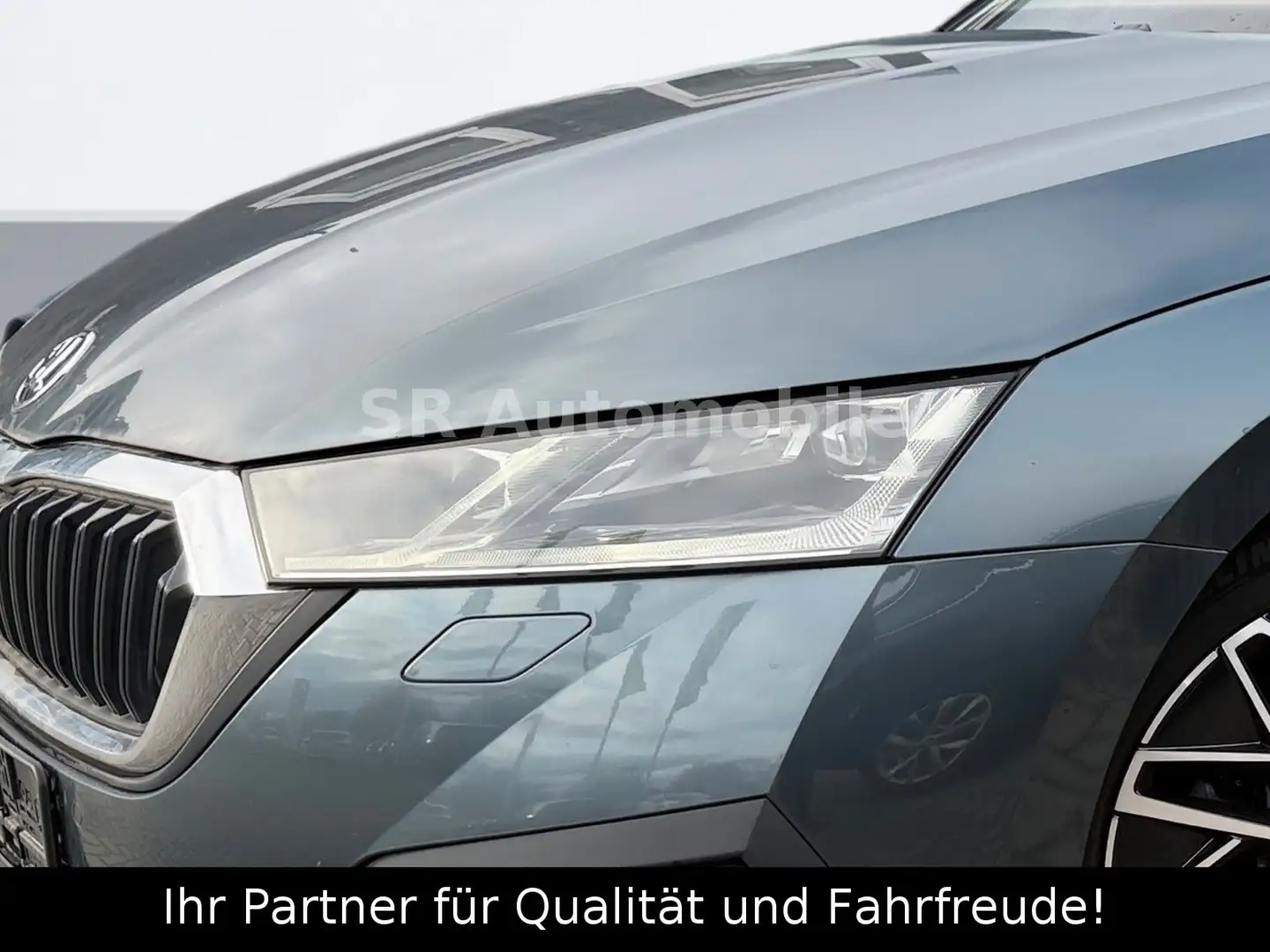 Skoda Octavia Combi Clever 1.HAND*KLIMA*LED*NAVI*SHZ* Grau - 2