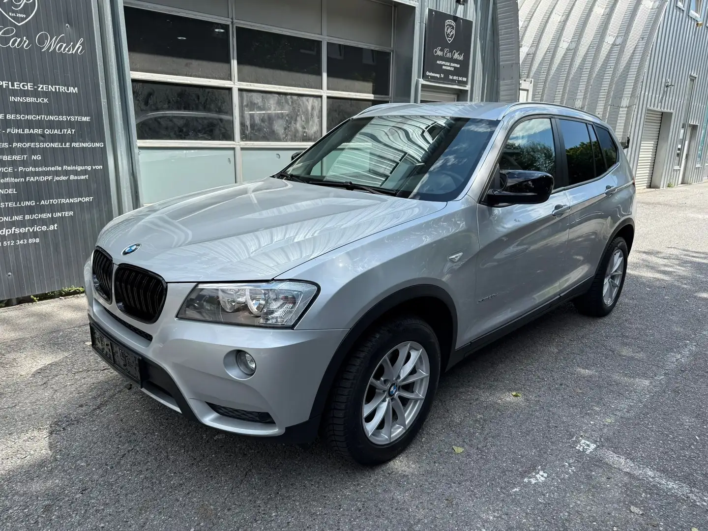 BMW X3 xDrive20d Silber - 2
