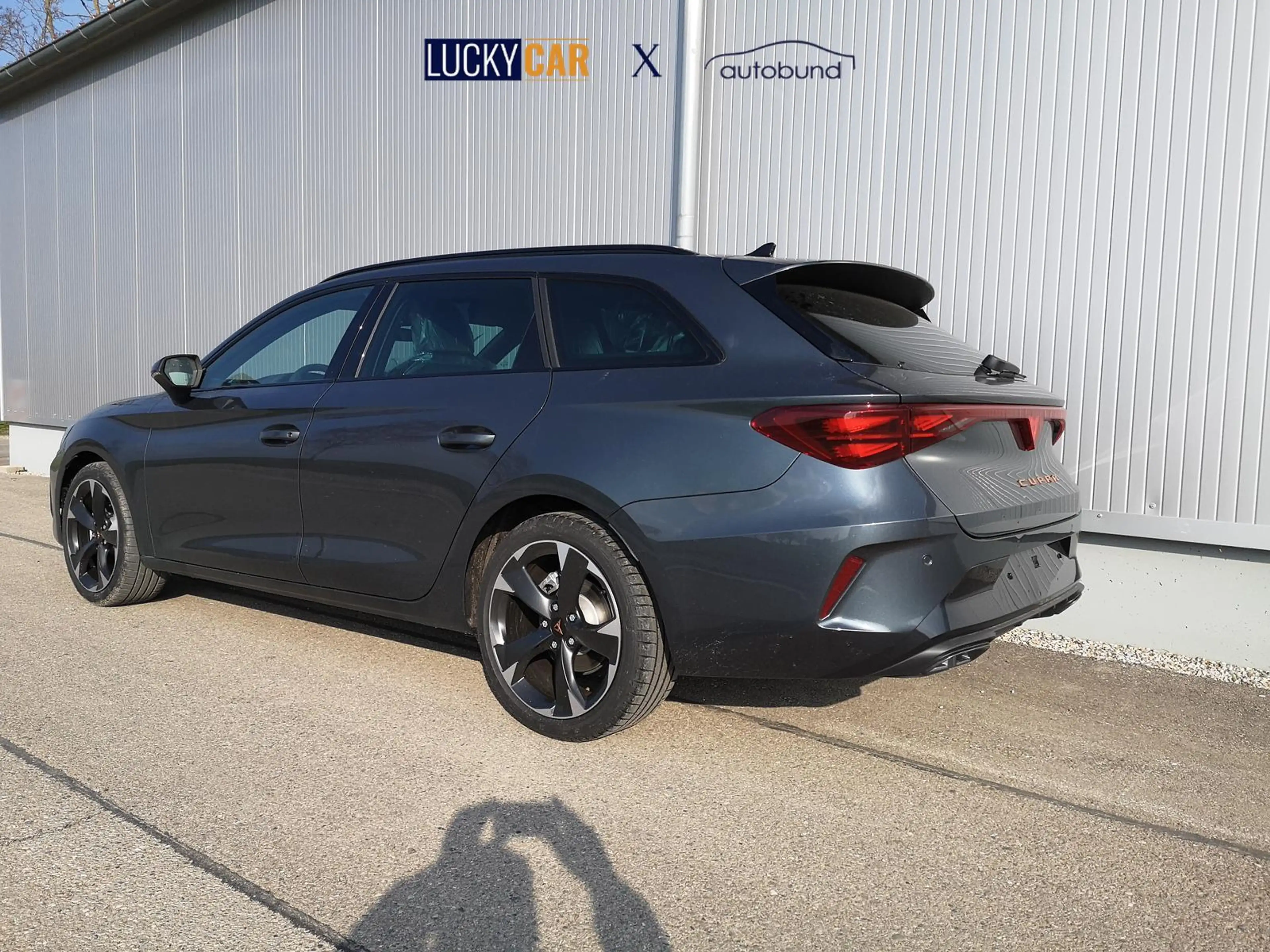 CUPRA Leon Sportstourer 1.5 eTSI 110 kW Kombi ST DSG AHK A... — photo 2