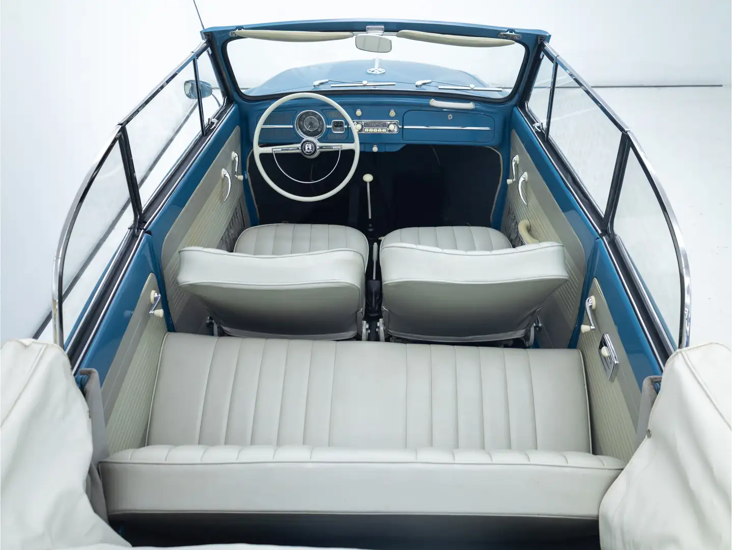 Volkswagen Kever Cabrio | 1961 | Concoursstaat | volledig gerestaur Bleu - 2