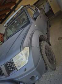 Double Cab SE 2,5 4x4 Aut. DPF