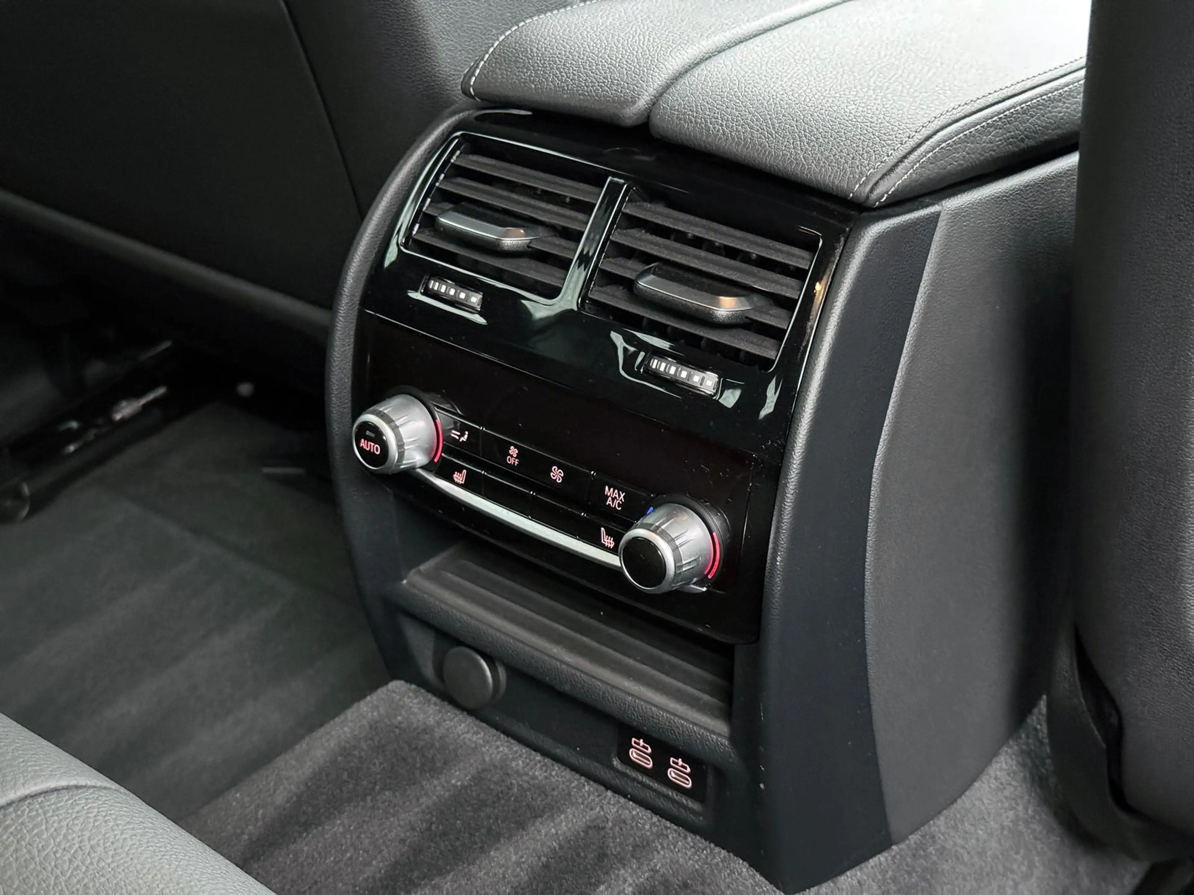 BMW 540 d*XDRIVE*M-PAKET*AHK*H&K*LIVE*360°HUD*KEYL*DAB — photo 12