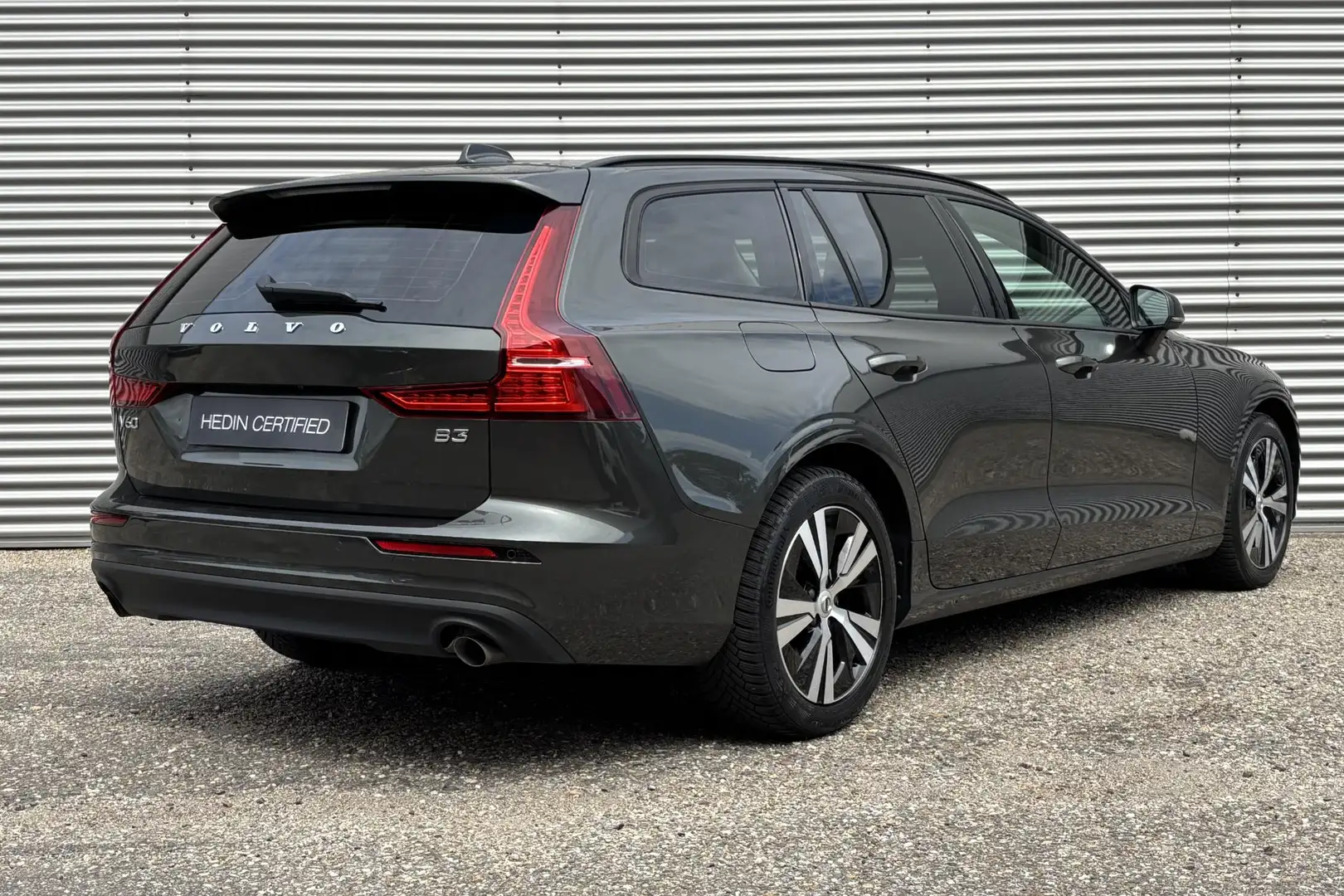 Volvo V60 B3 Momentum / Stoel/Stuurwiel verwarming | PDC V/A Grijs - 2