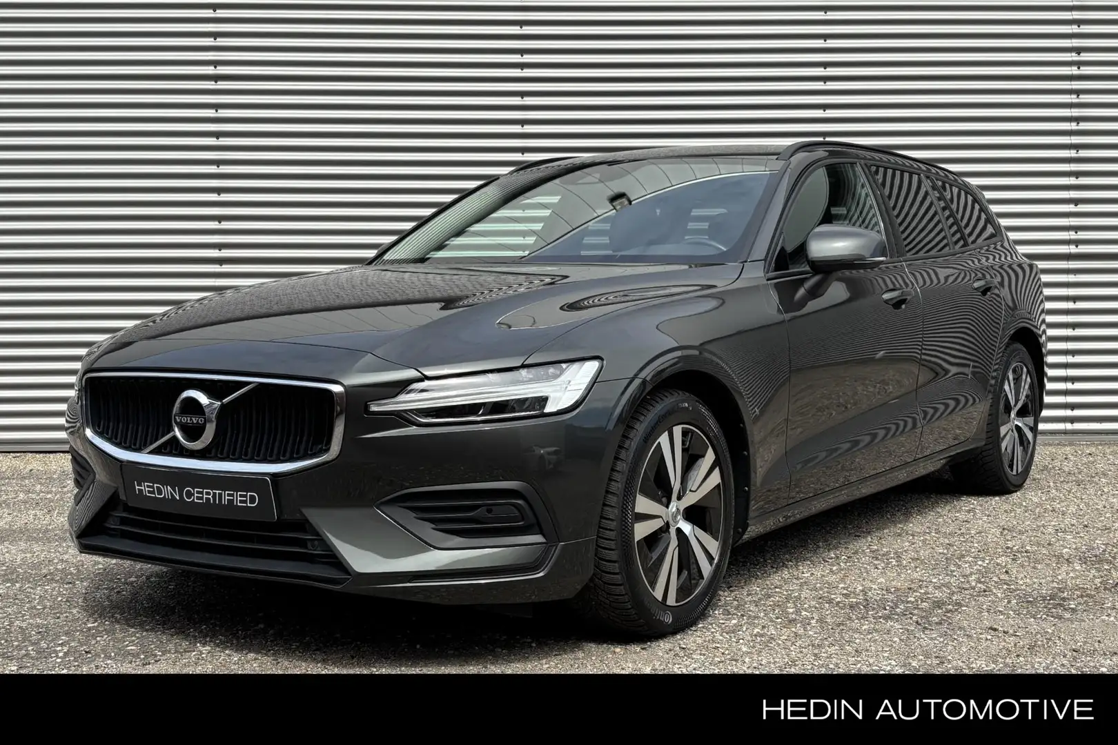 Volvo V60 B3 Momentum / Stoel/Stuurwiel verwarming | PDC V/A Grijs - 1