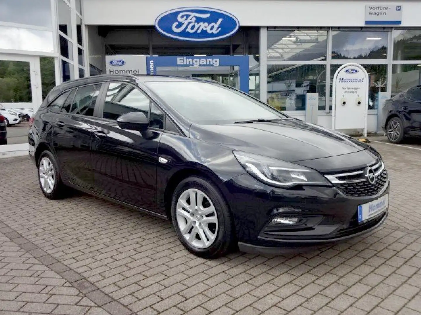 Opel Astra Sports Tourer Business PP+CAM+WINTERP+Sicht+Licht Noir - 1