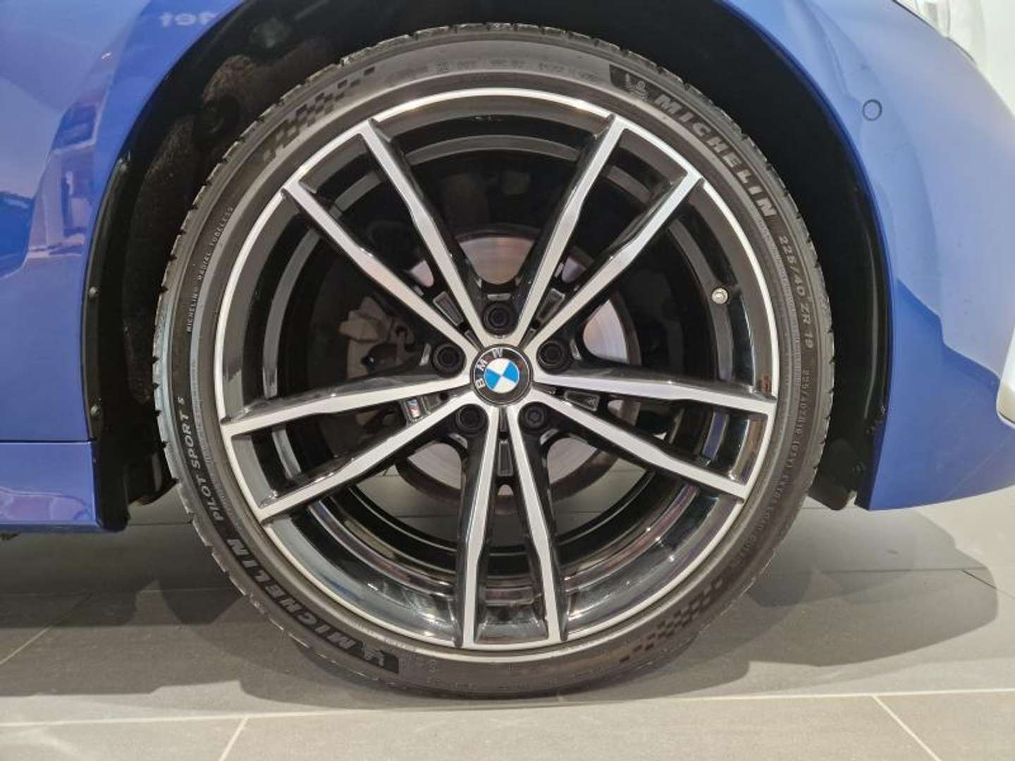 BMW Série 3 Berline 318 - 2024 - Joinsteer - #4